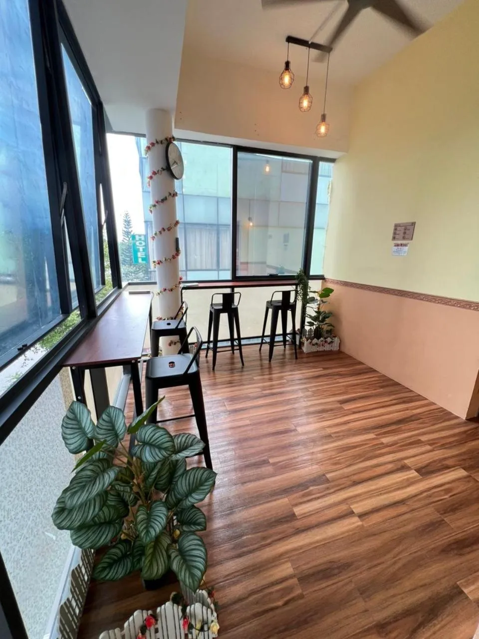 Afie Roomstay KLIA Airport Transit