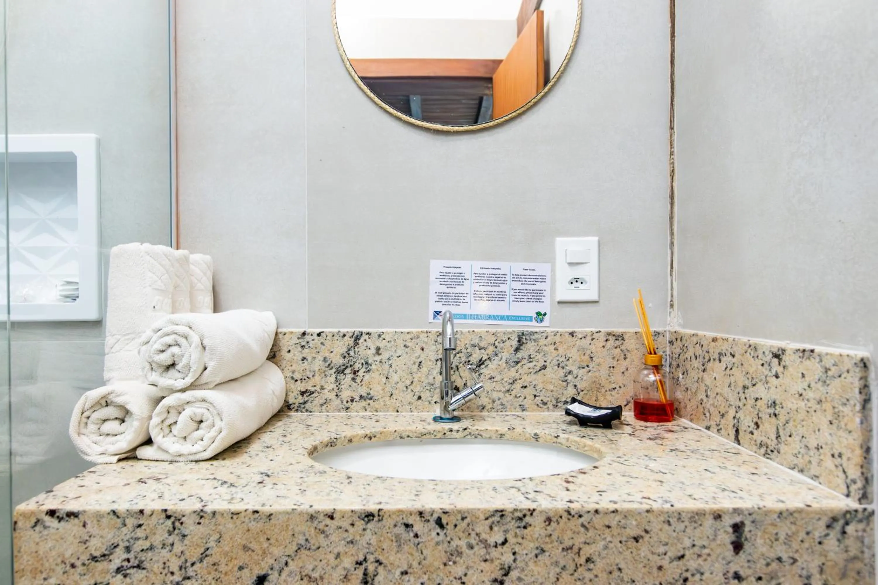 Bathroom in Ilha Branca Exclusive Hotel