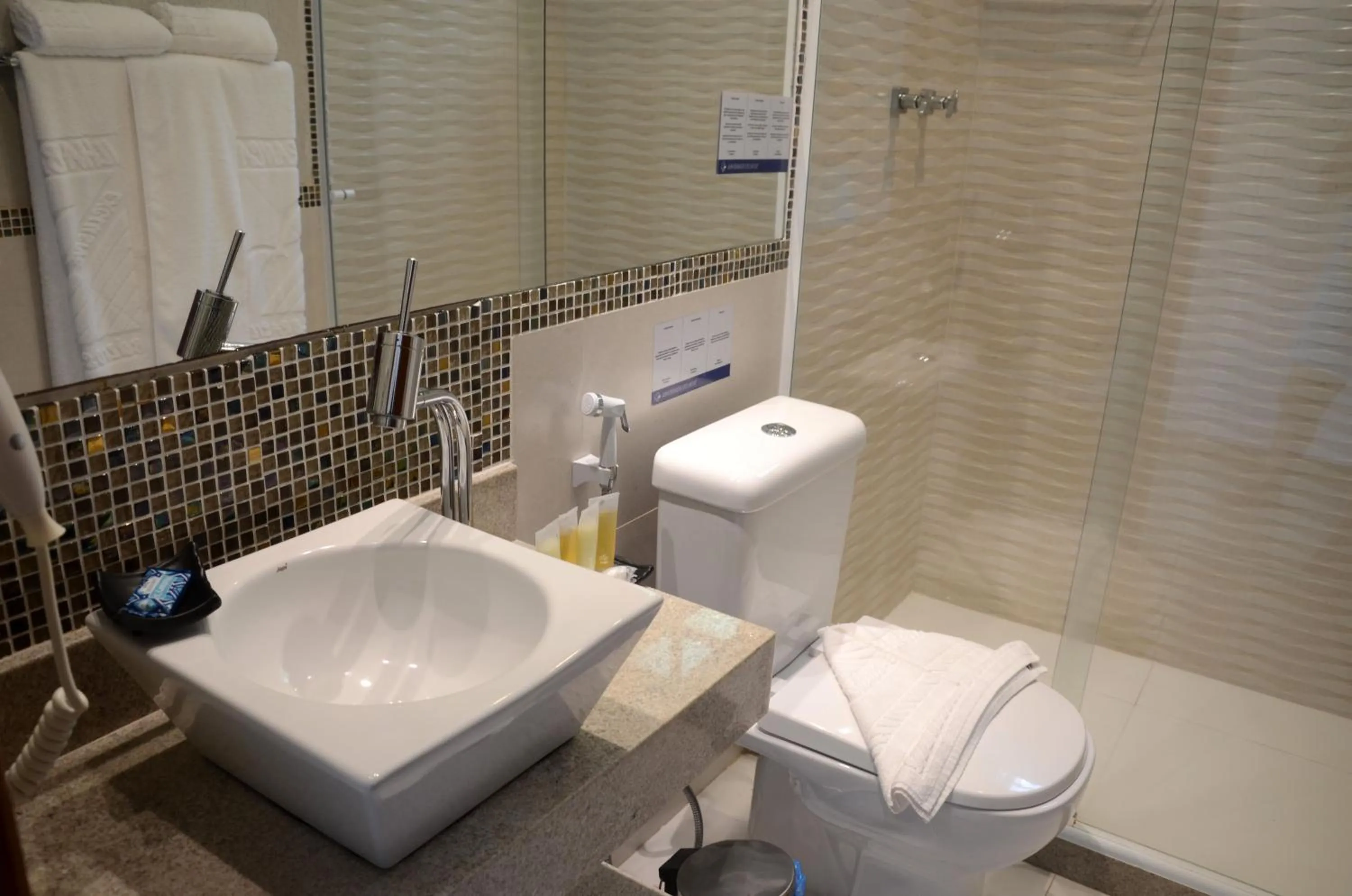 Toilet in Ilha Branca Exclusive Hotel