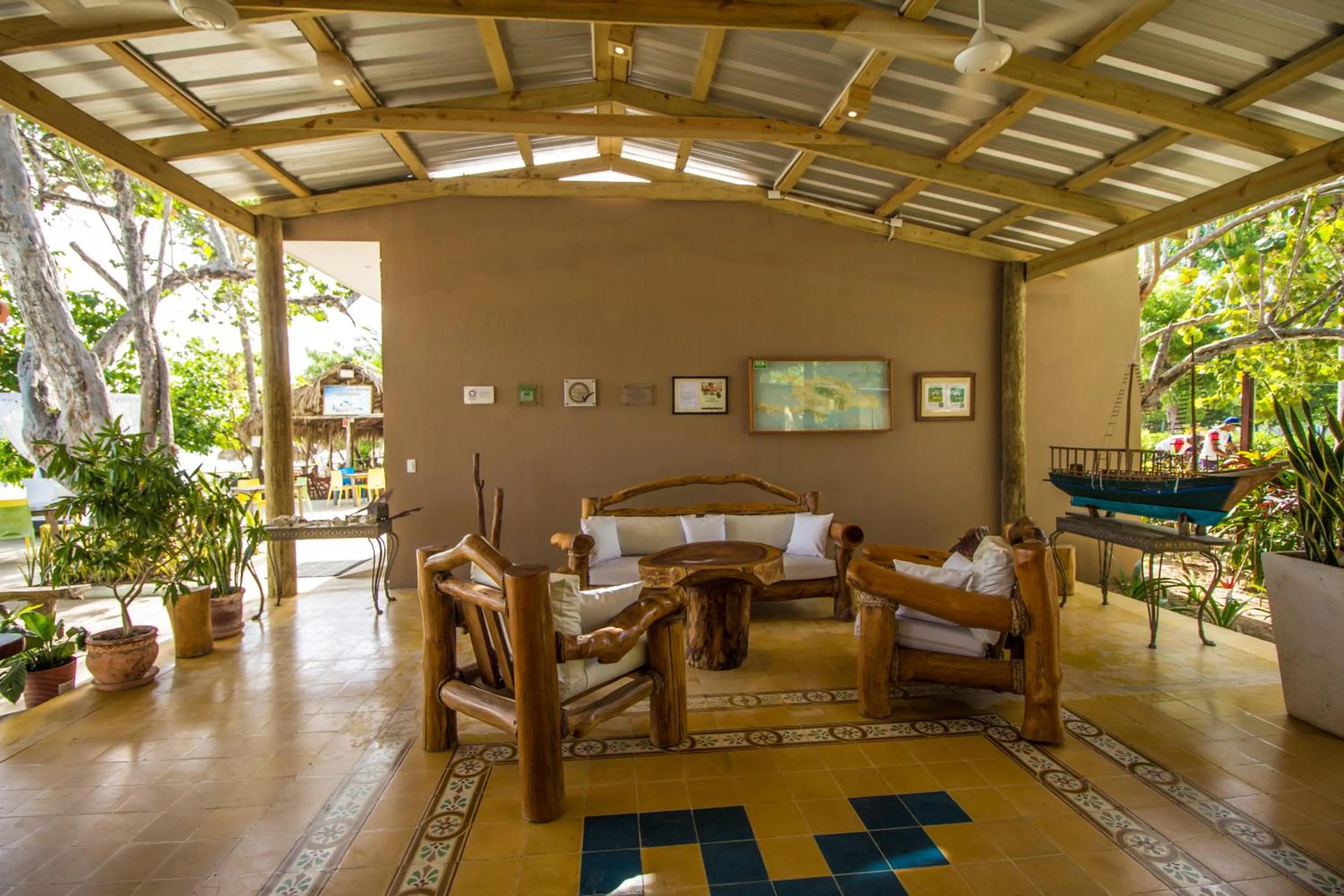 Area and facilities in Paradise Island Beach Resort