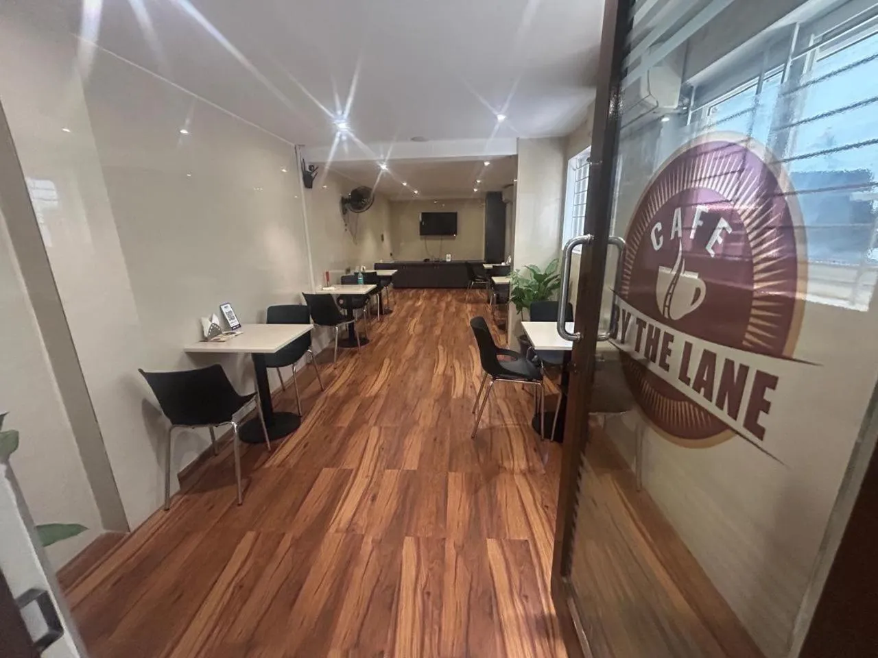 Restaurant/places to eat in The Ontime Hotel, Bangalore