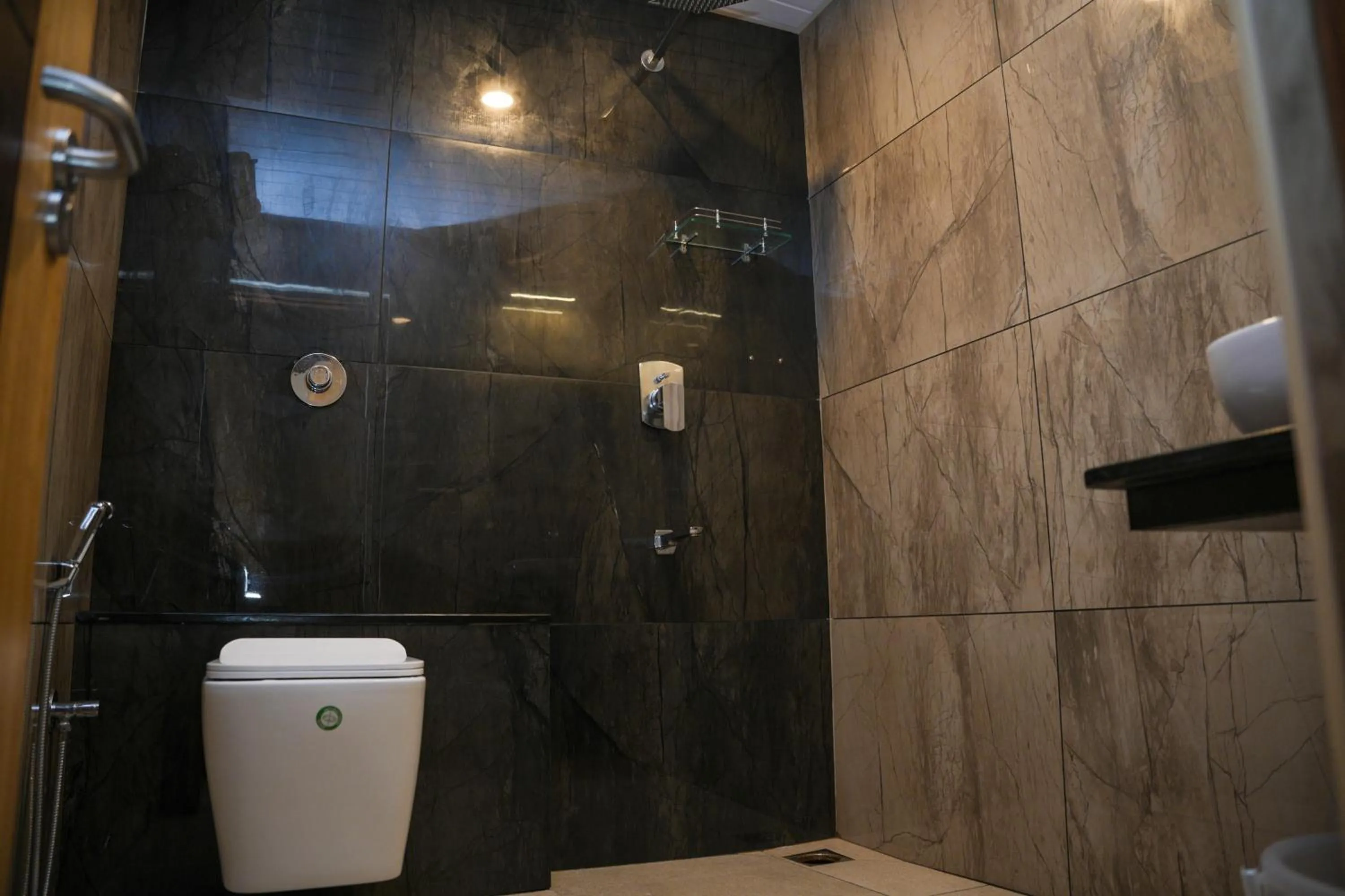 Shower in The Ontime Hotel, Bangalore