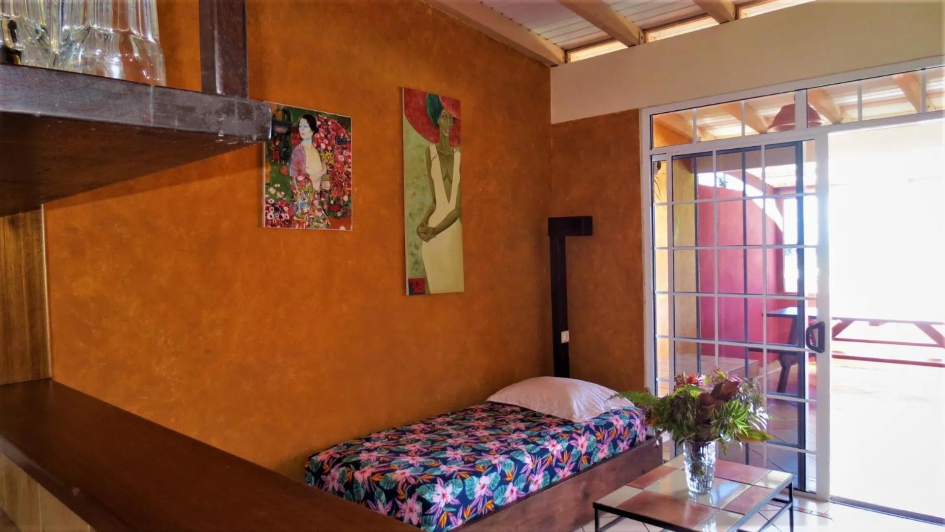 Living room in Sunset Hill Lodge