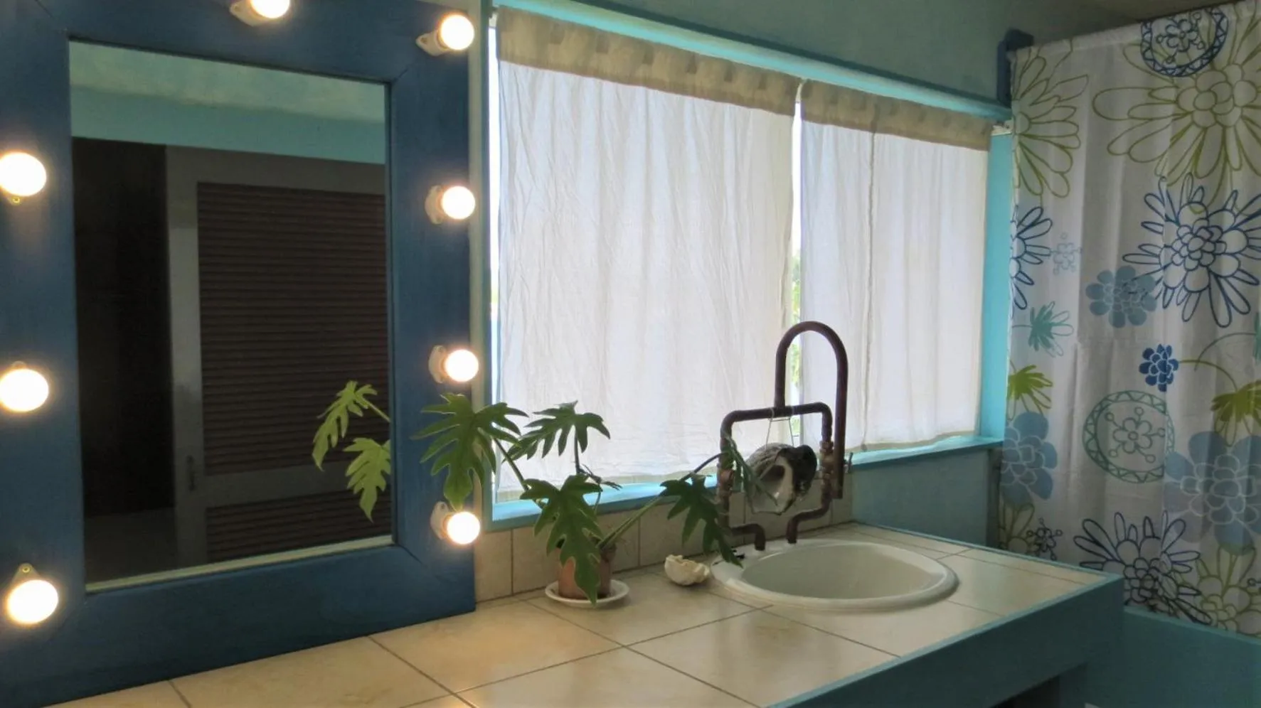 Bathroom in Sunset Hill Lodge