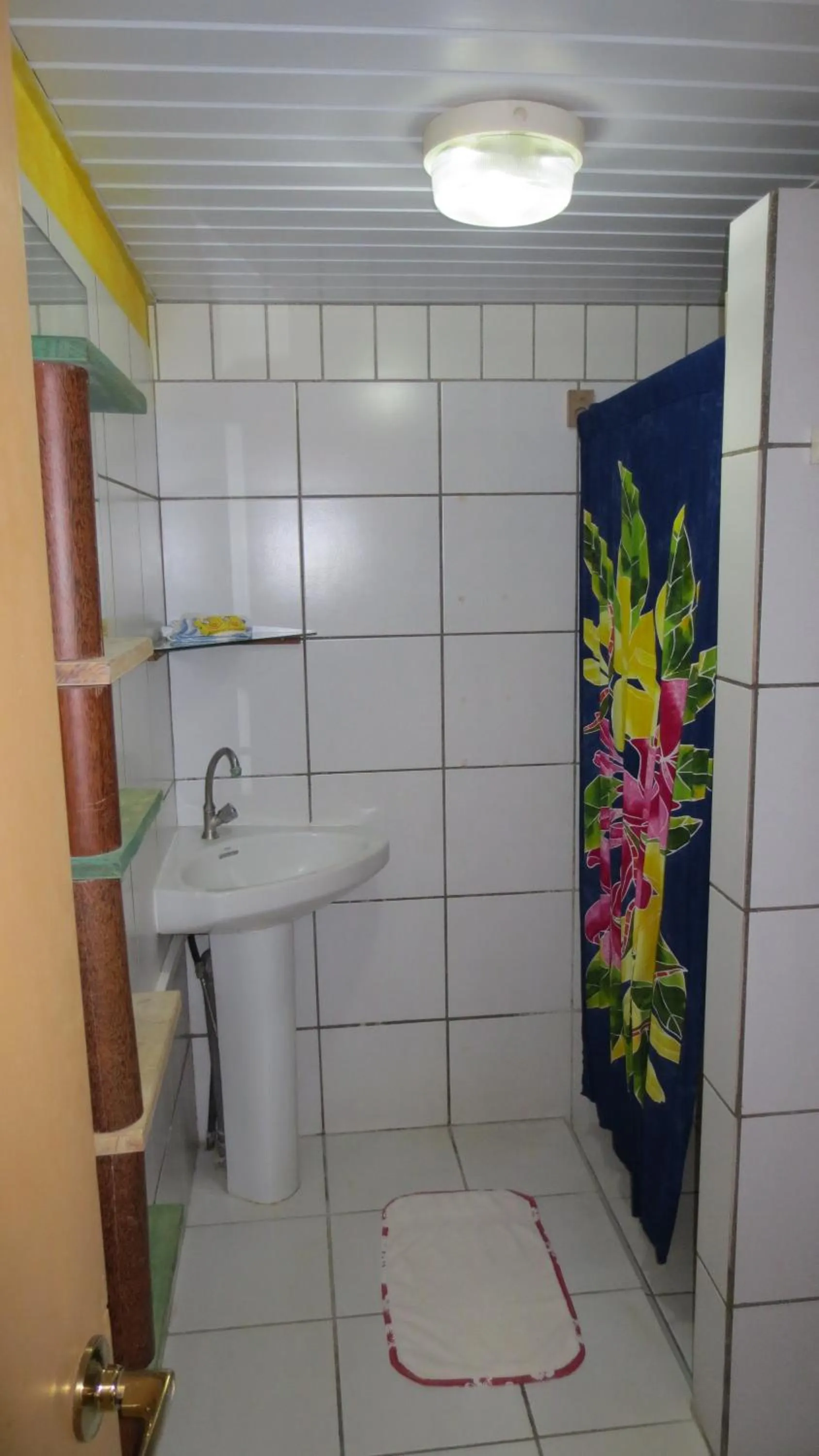 Bathroom in Sunset Hill Lodge