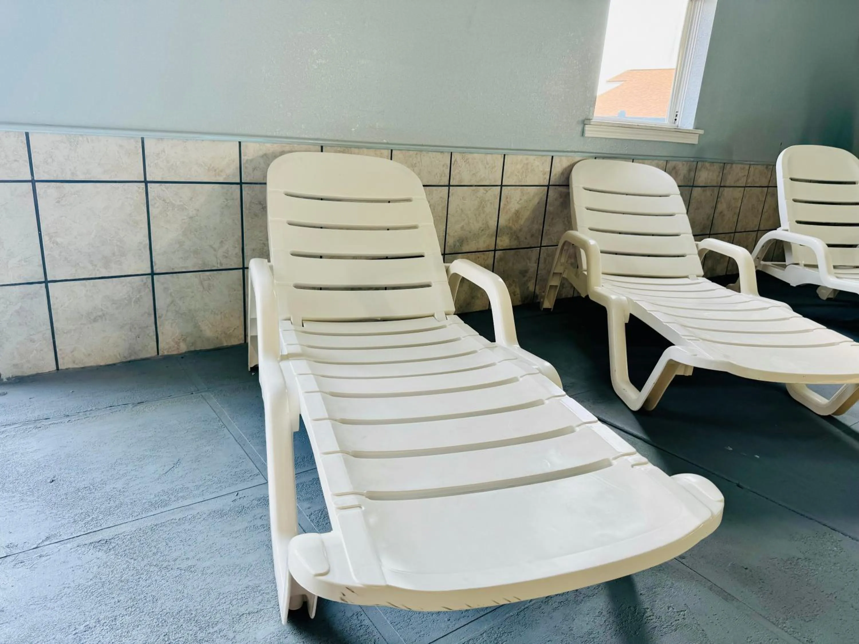 sunbed in Ozark Inn and Suites