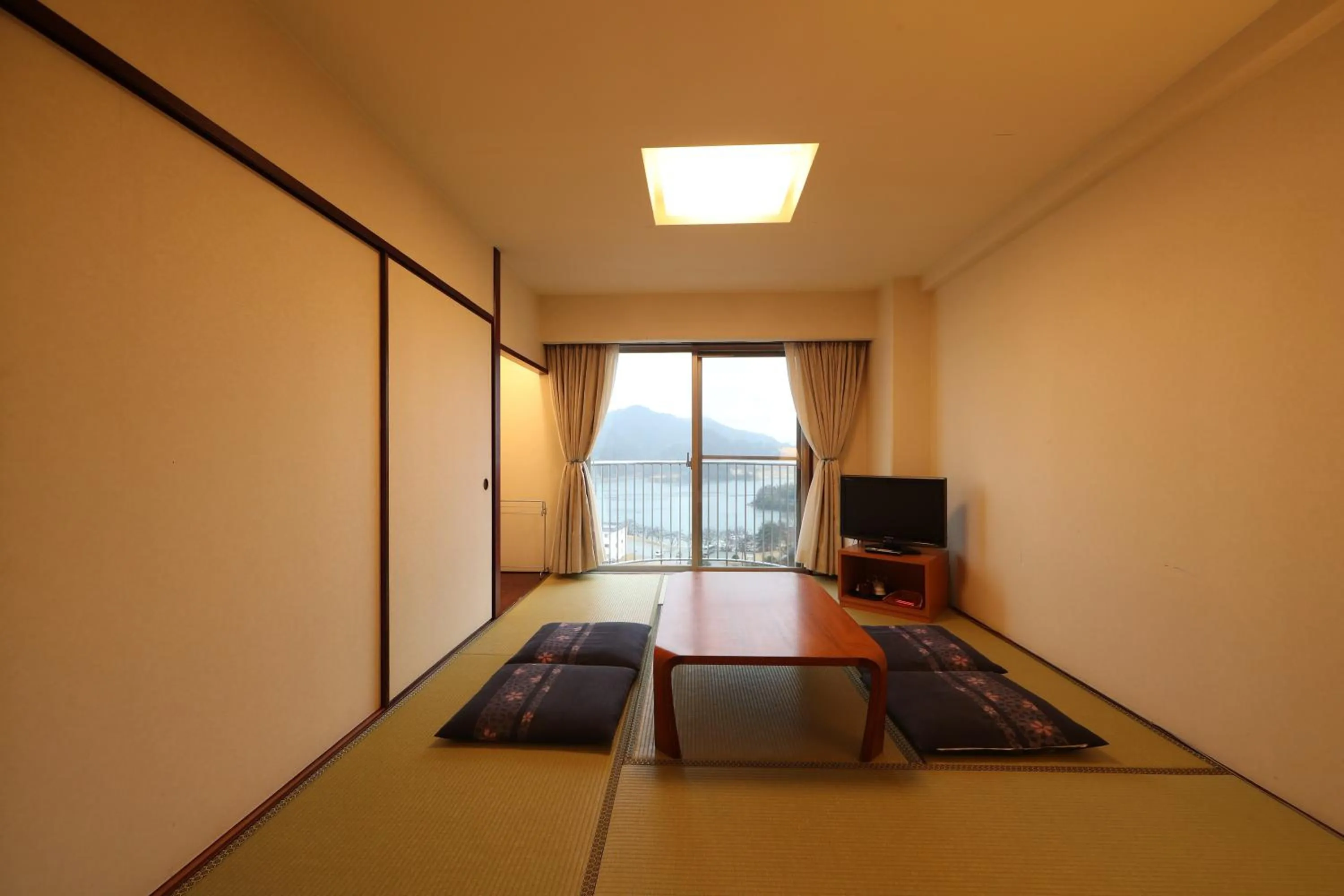 TV and multimedia in Resorpia Kumihama