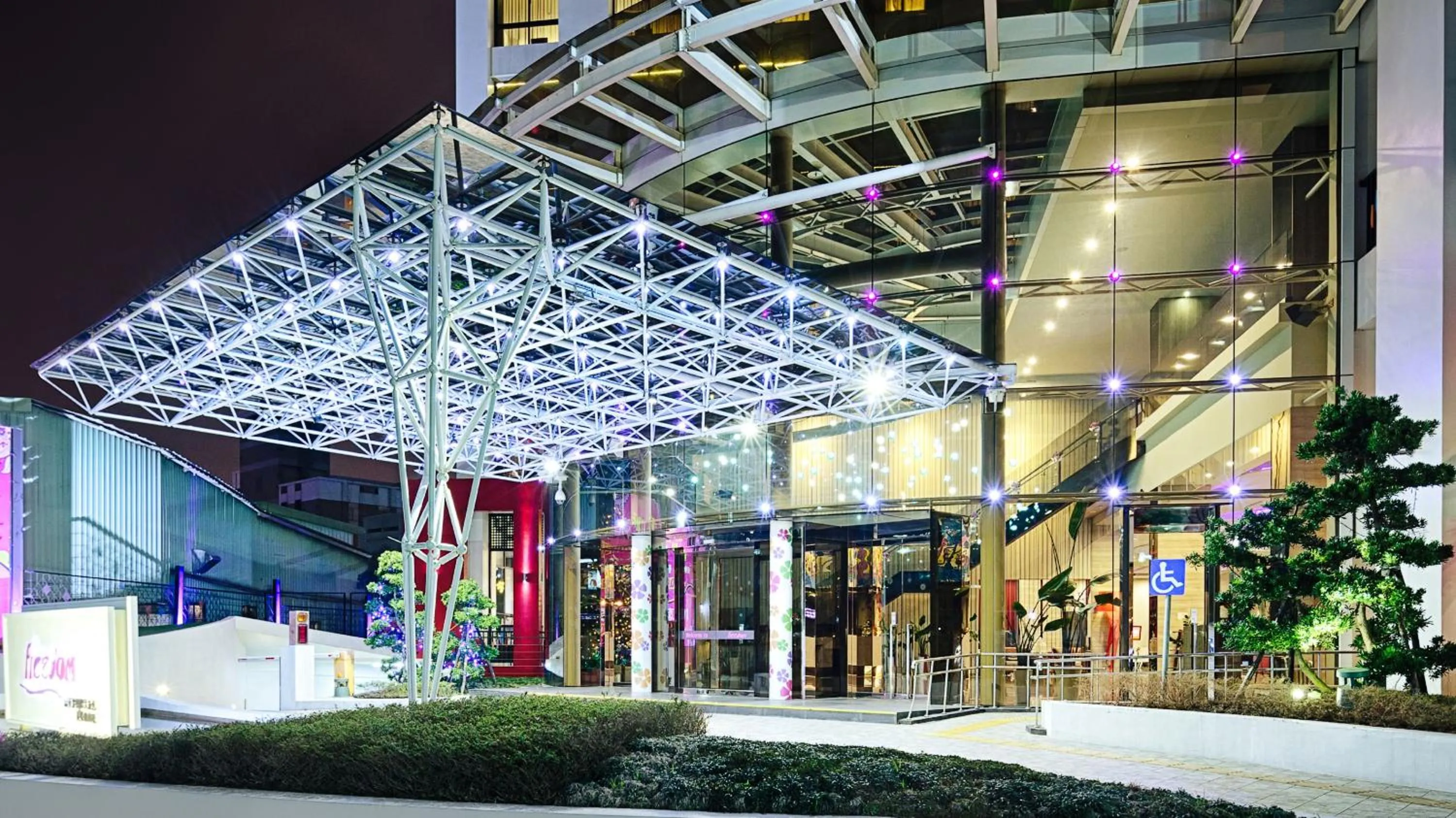 Property building in Freedom Design Hotel