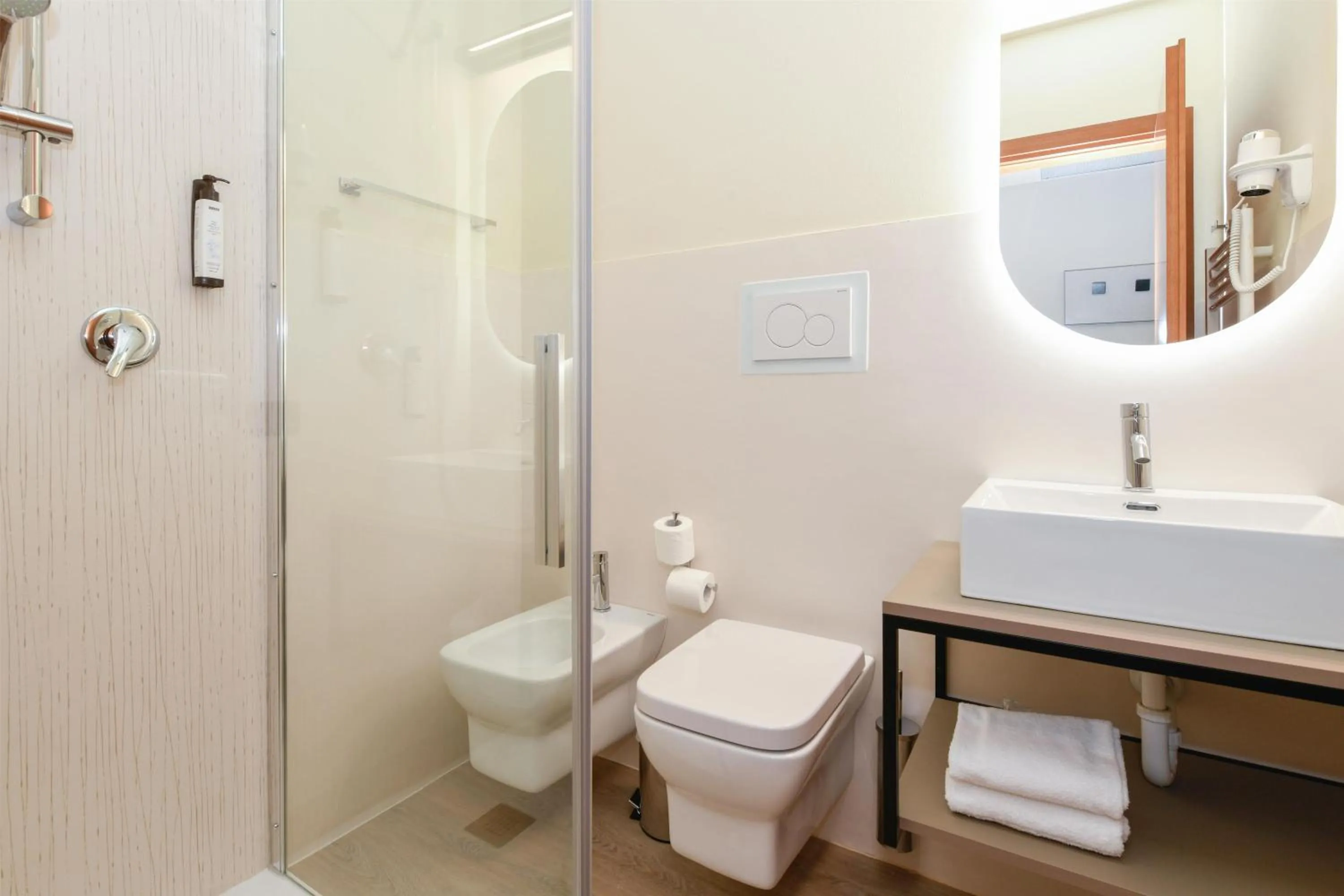 Bathroom in Best Western Hotel Garda