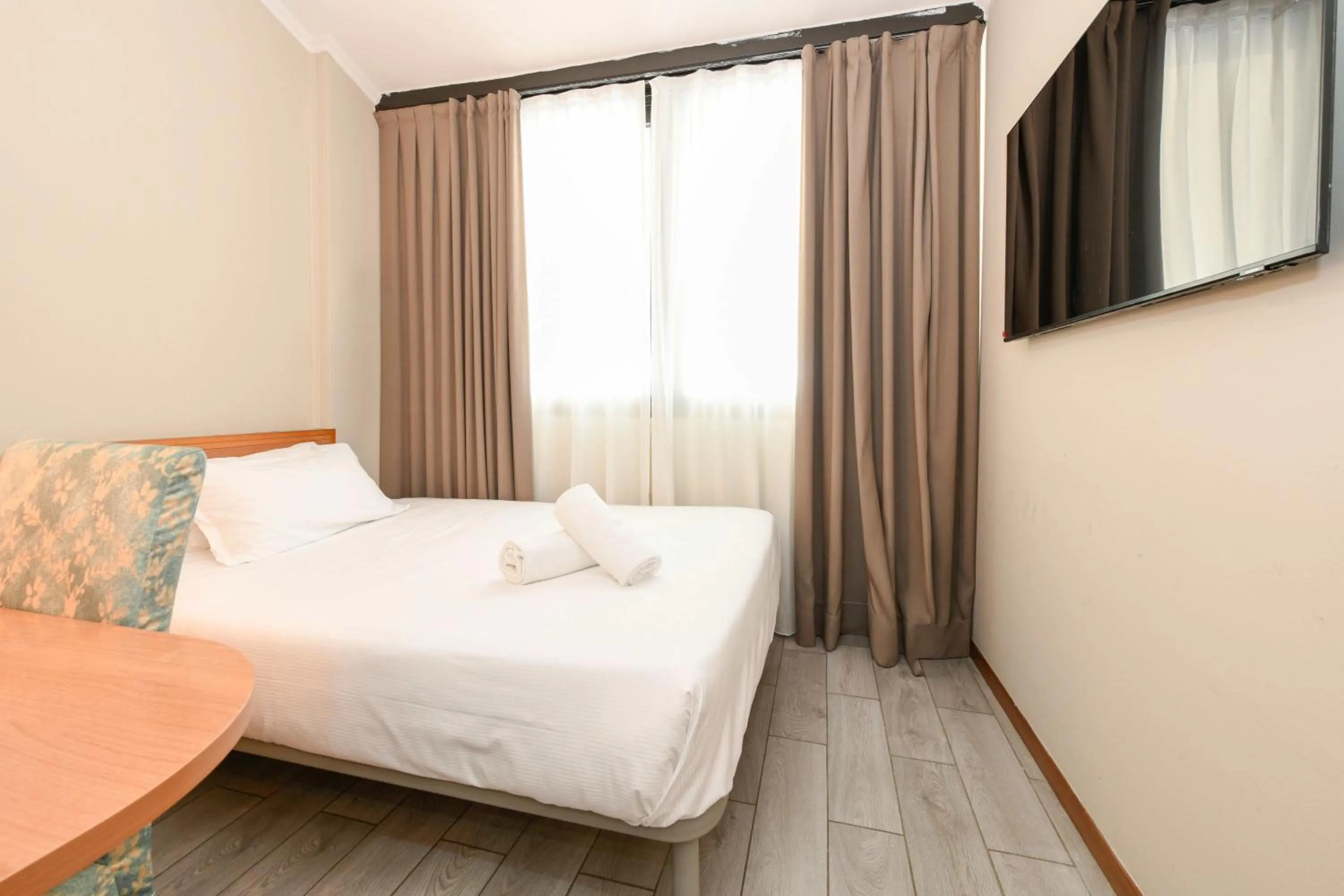 Bed in Best Western Hotel Garda