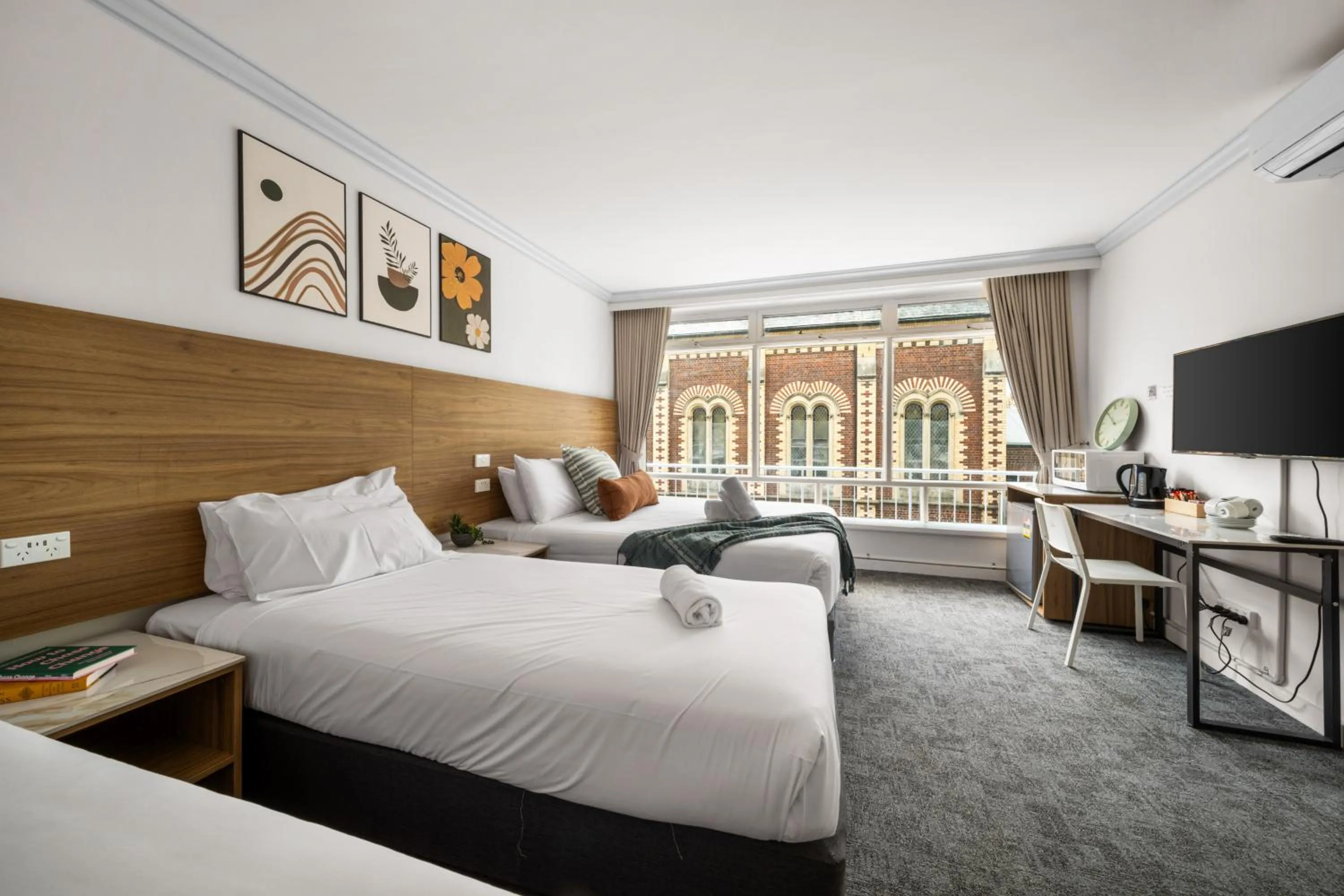 Bed in Kingsway Motel Geelong