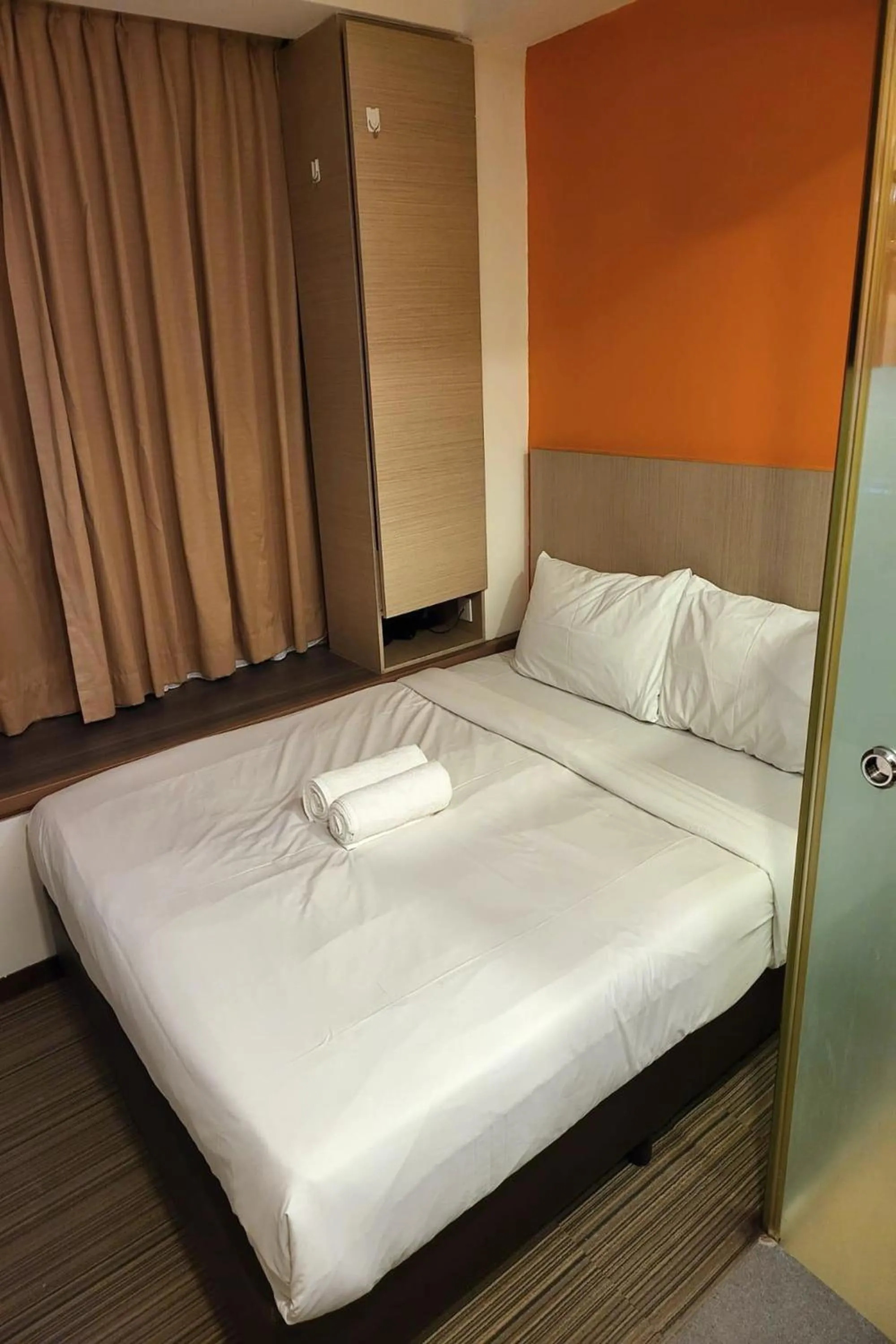 Bed in Philip Hotel Balestier