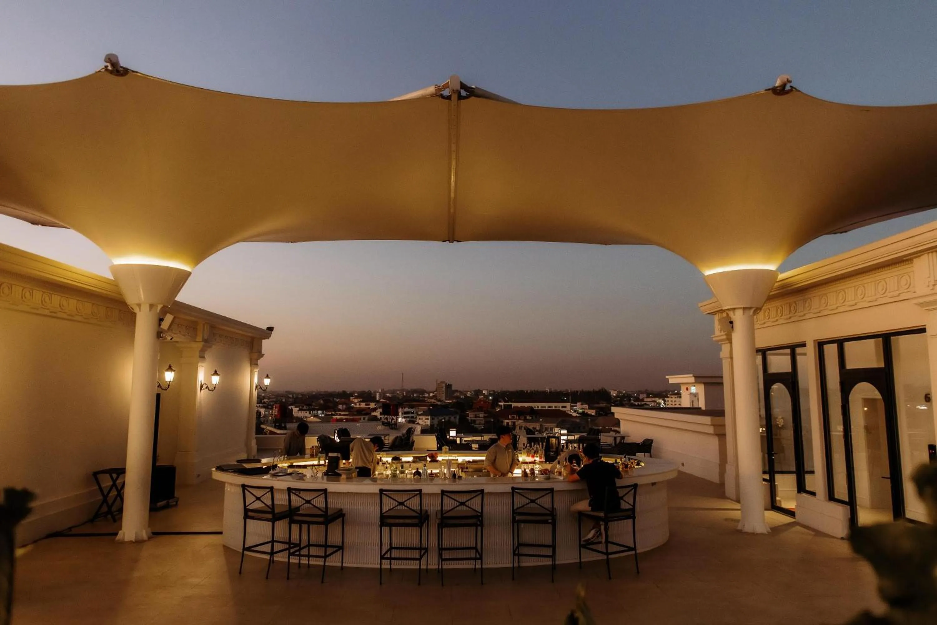 Restaurant/places to eat in Souphattra Hotel Vientiane