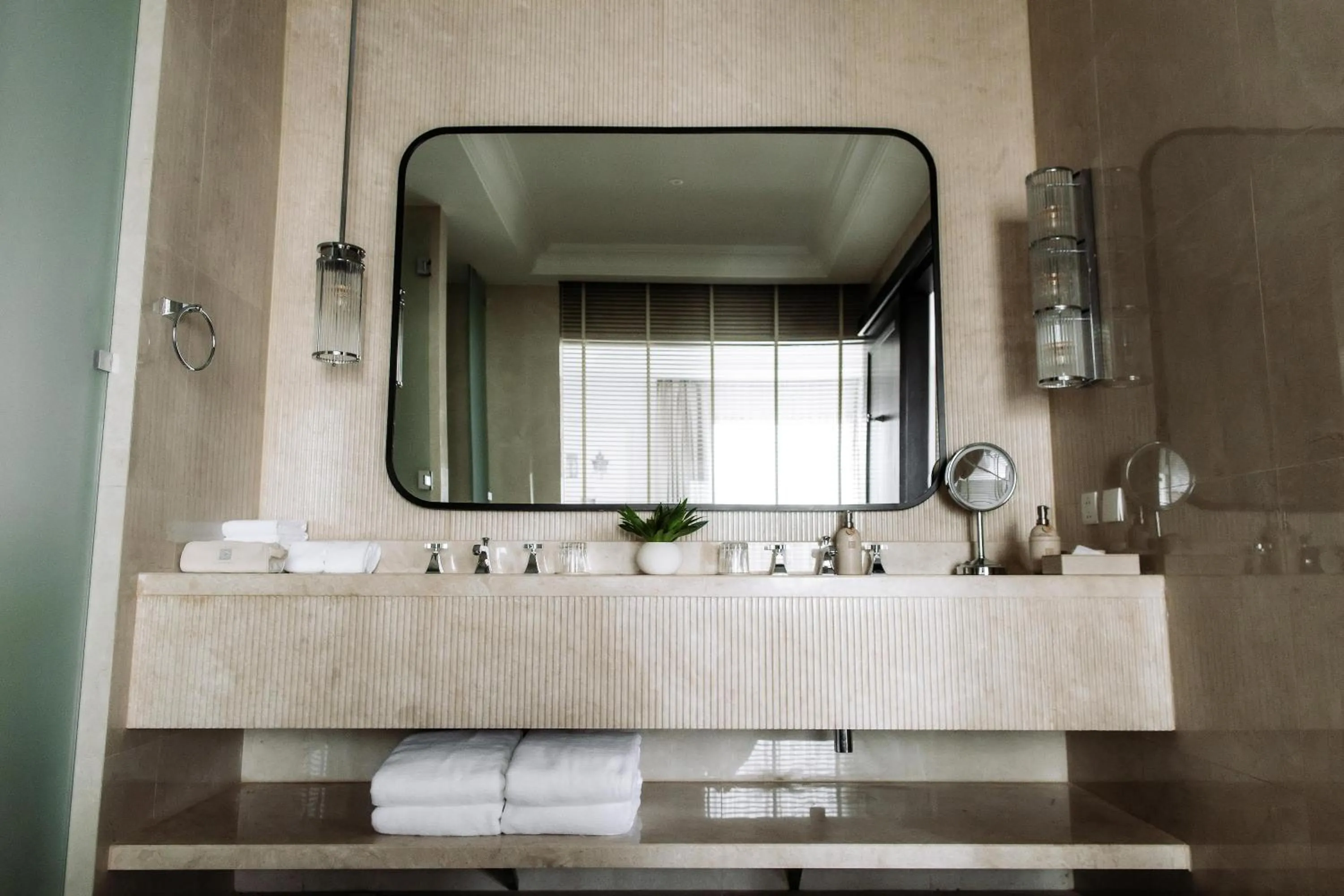 Bathroom in Souphattra Hotel Vientiane