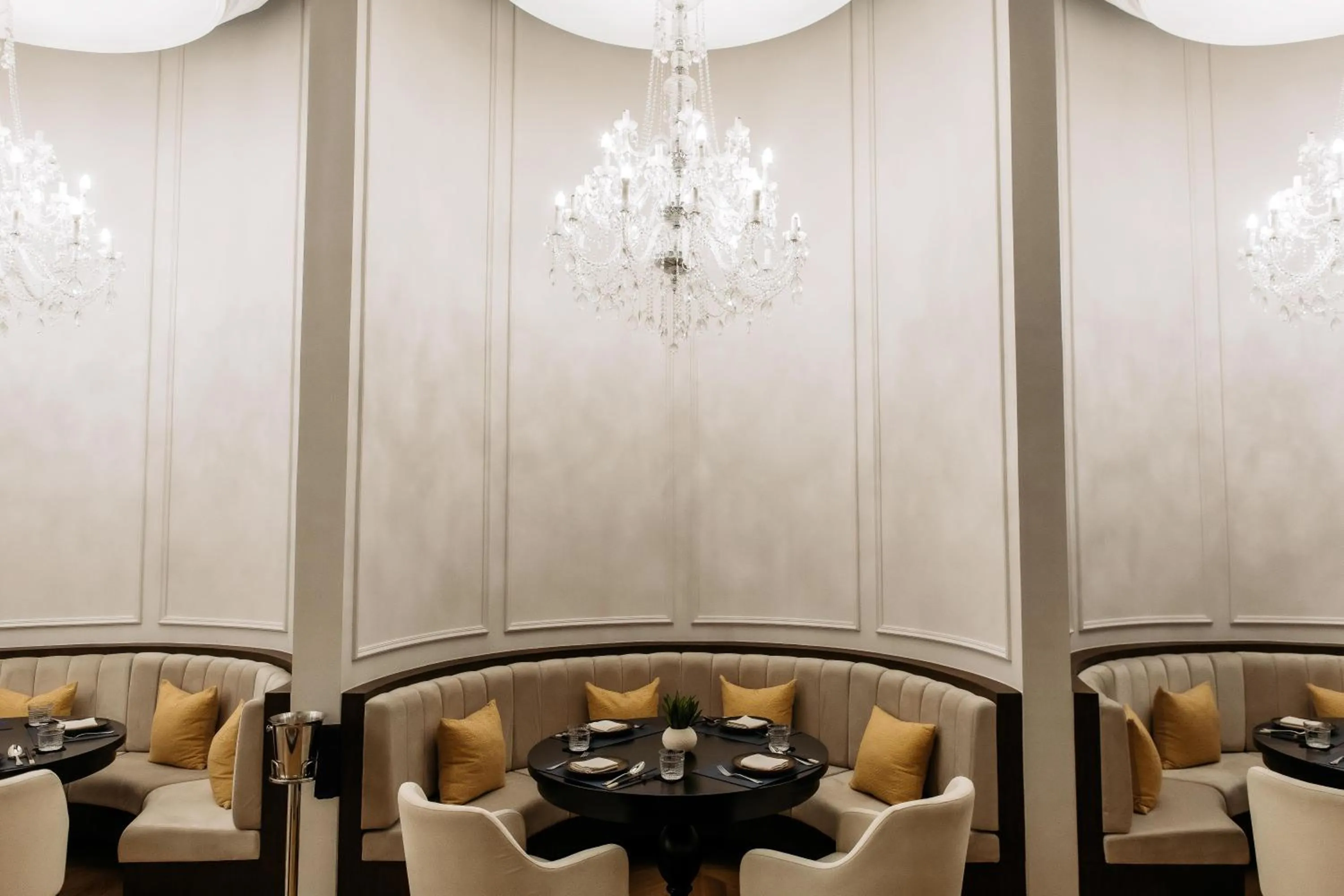 Restaurant/places to eat in Souphattra Hotel Vientiane