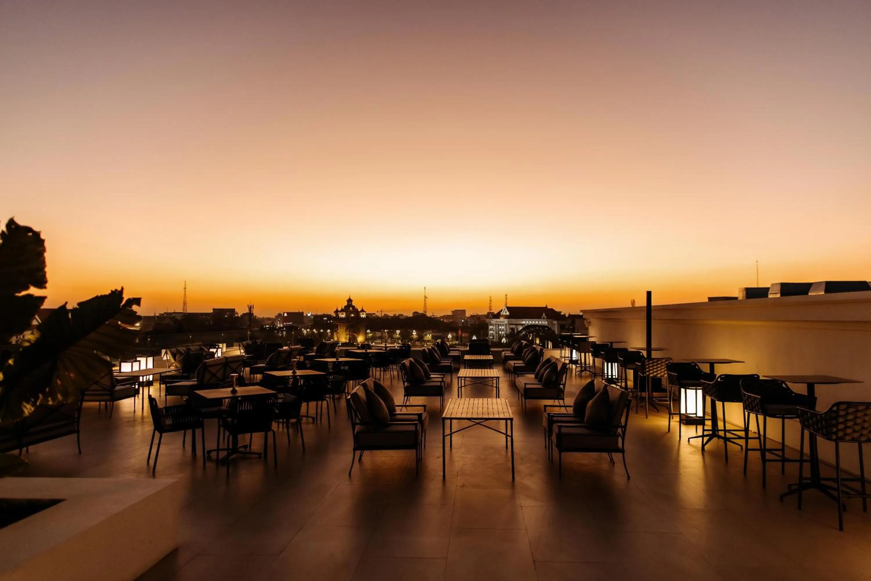 Restaurant/places to eat in Souphattra Hotel Vientiane