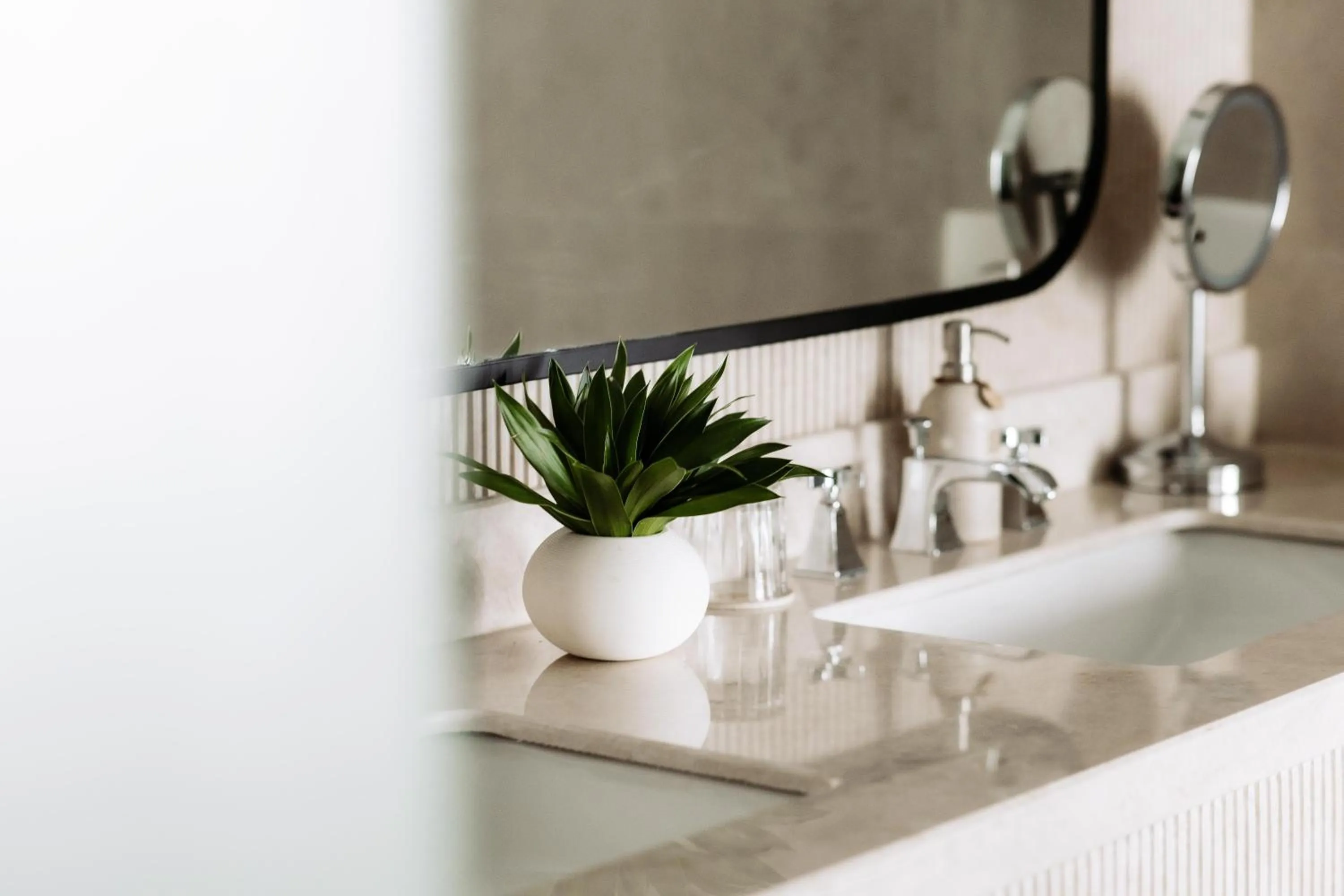 Bathroom in Souphattra Hotel Vientiane