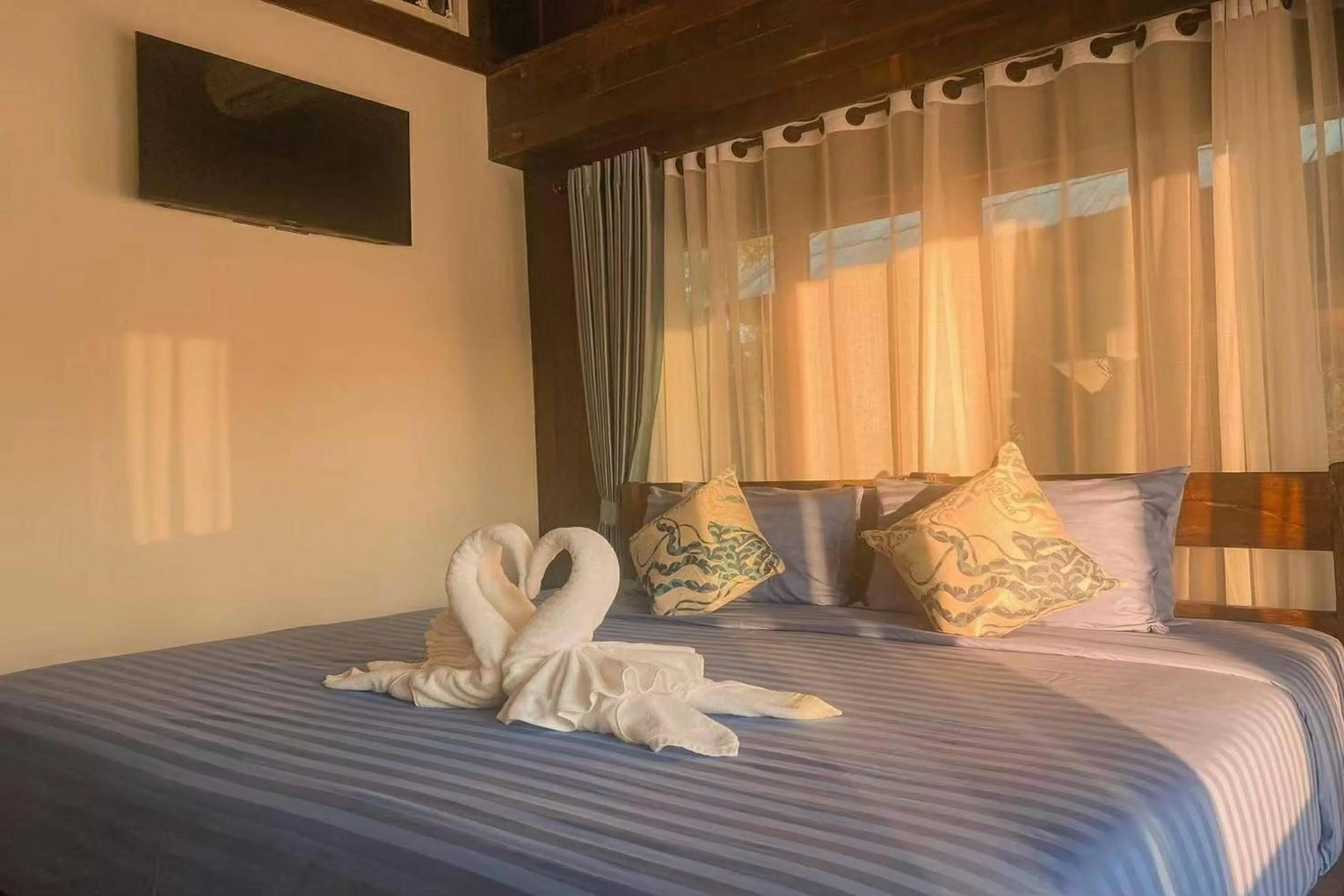 Bed in Buffalo Island Resort