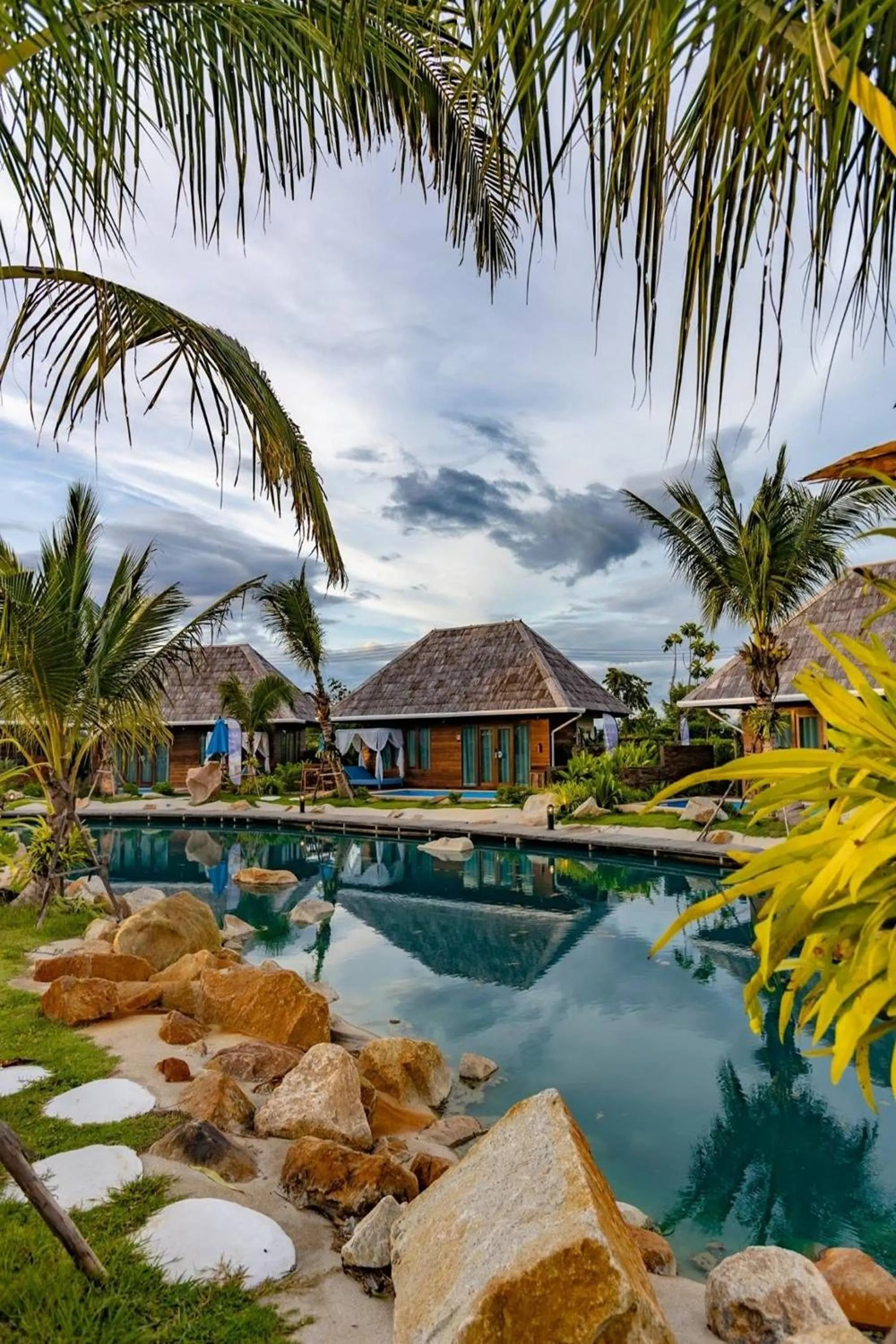 Swimming pool in Buffalo Island Resort