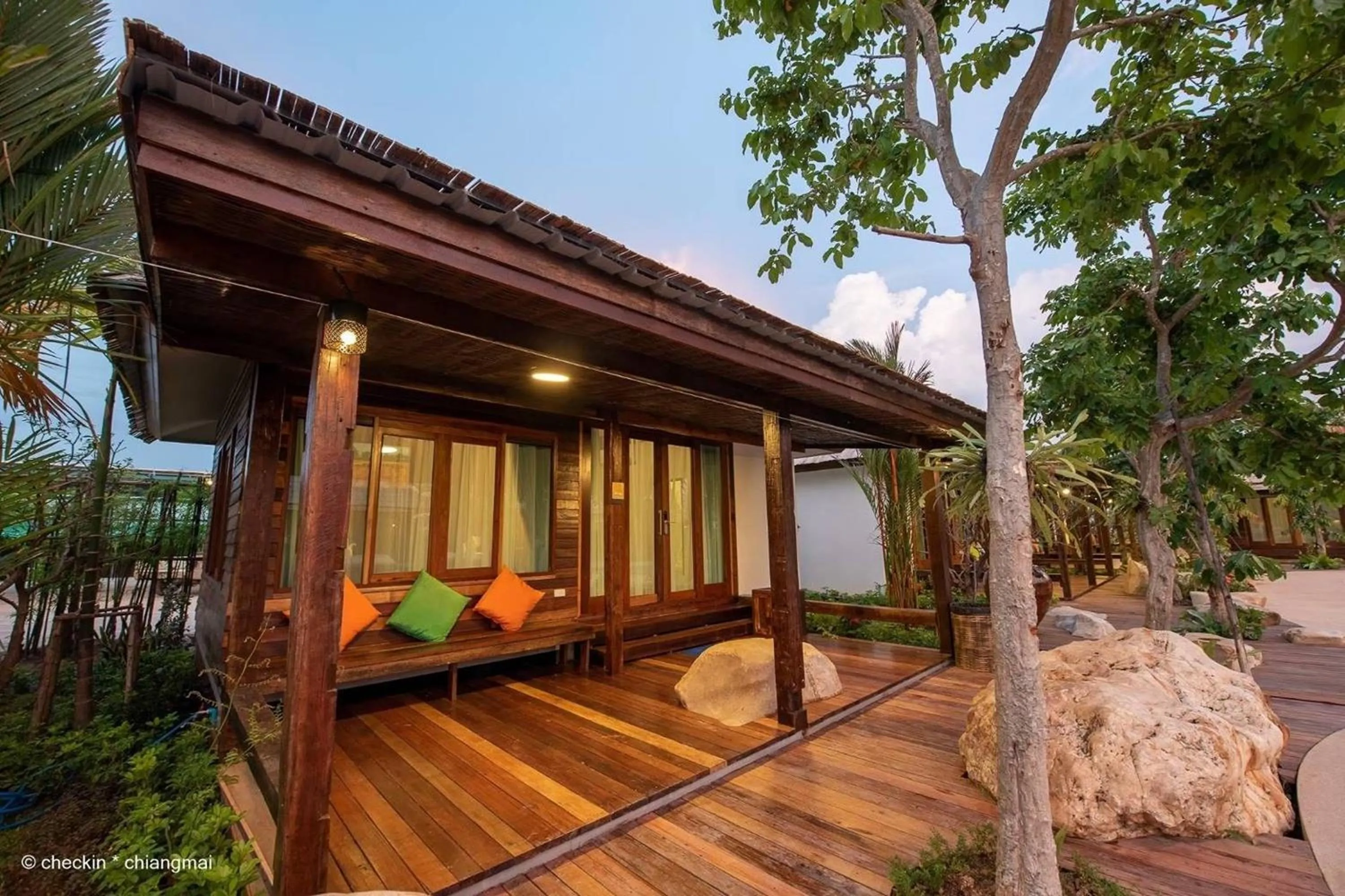 Property building in Buffalo Island Resort