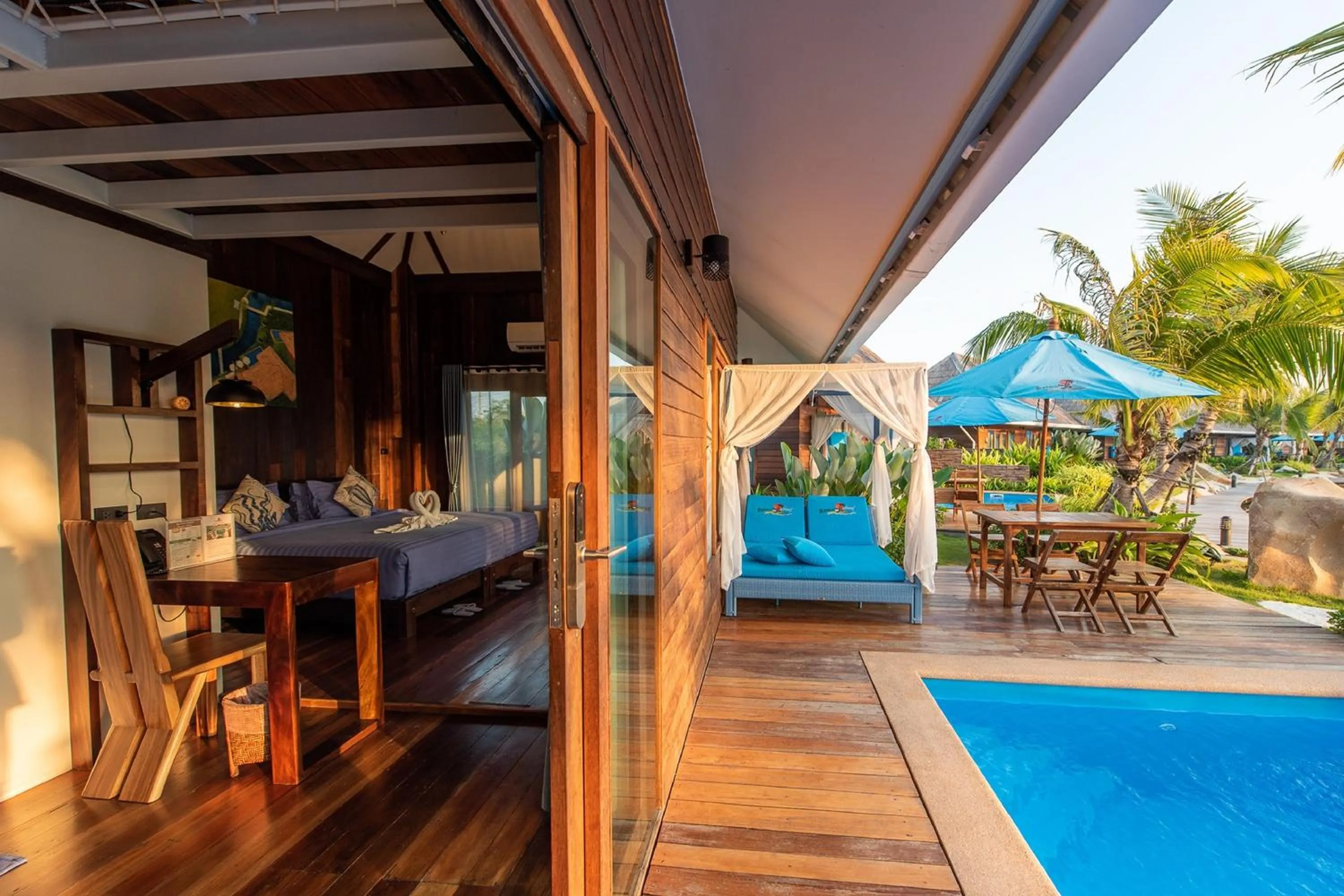 Lobby or reception in Buffalo Island Resort