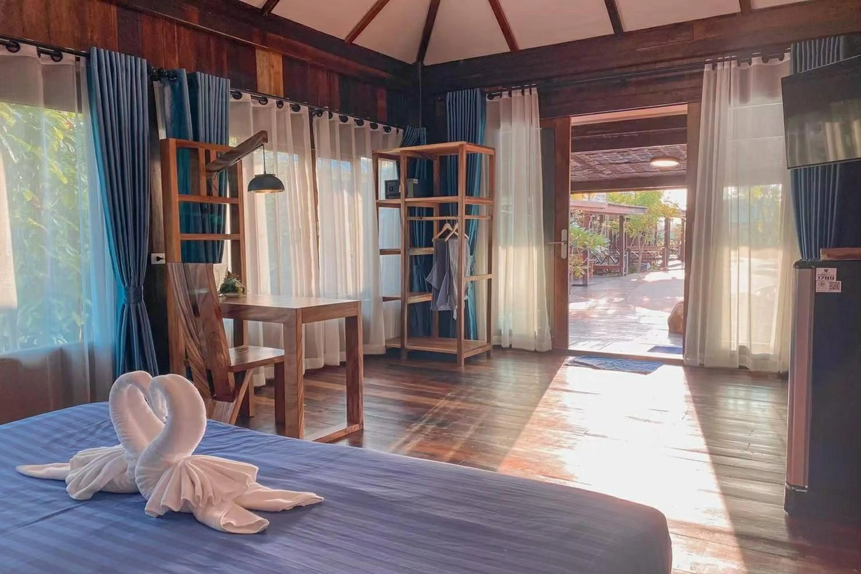 Bed in Buffalo Island Resort