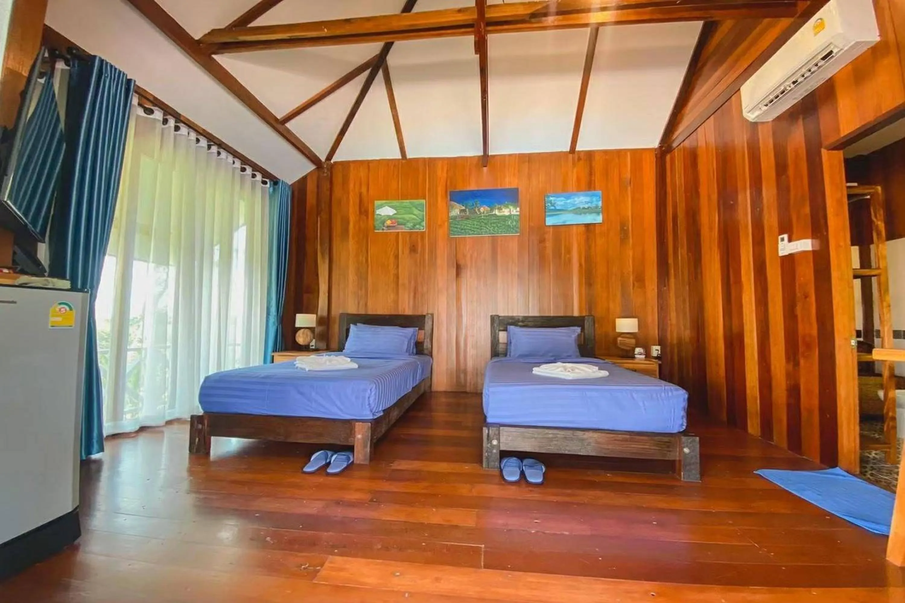 Bed in Buffalo Island Resort