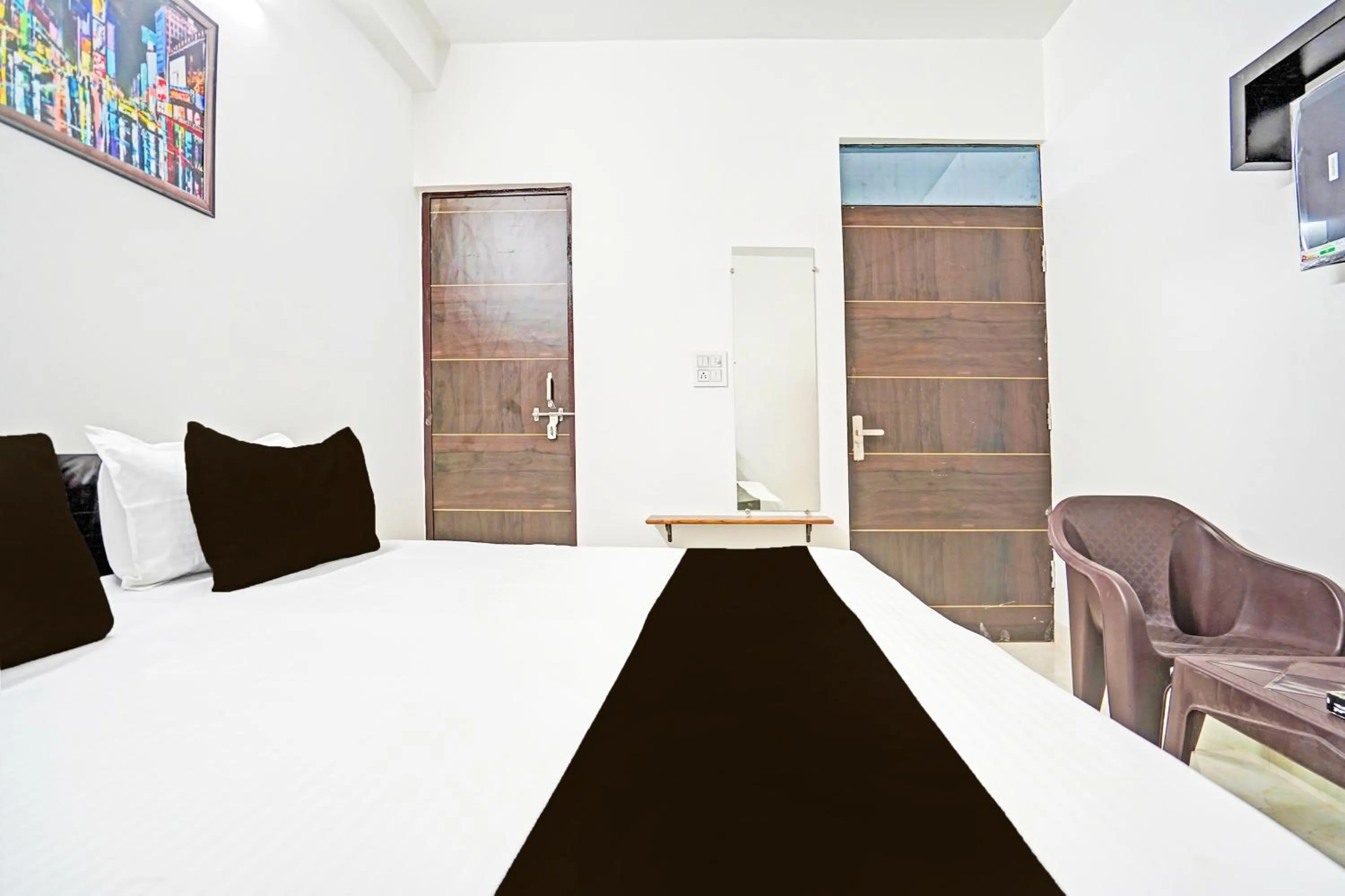 Bedroom, Bed in Hotel O Rooftop Castle