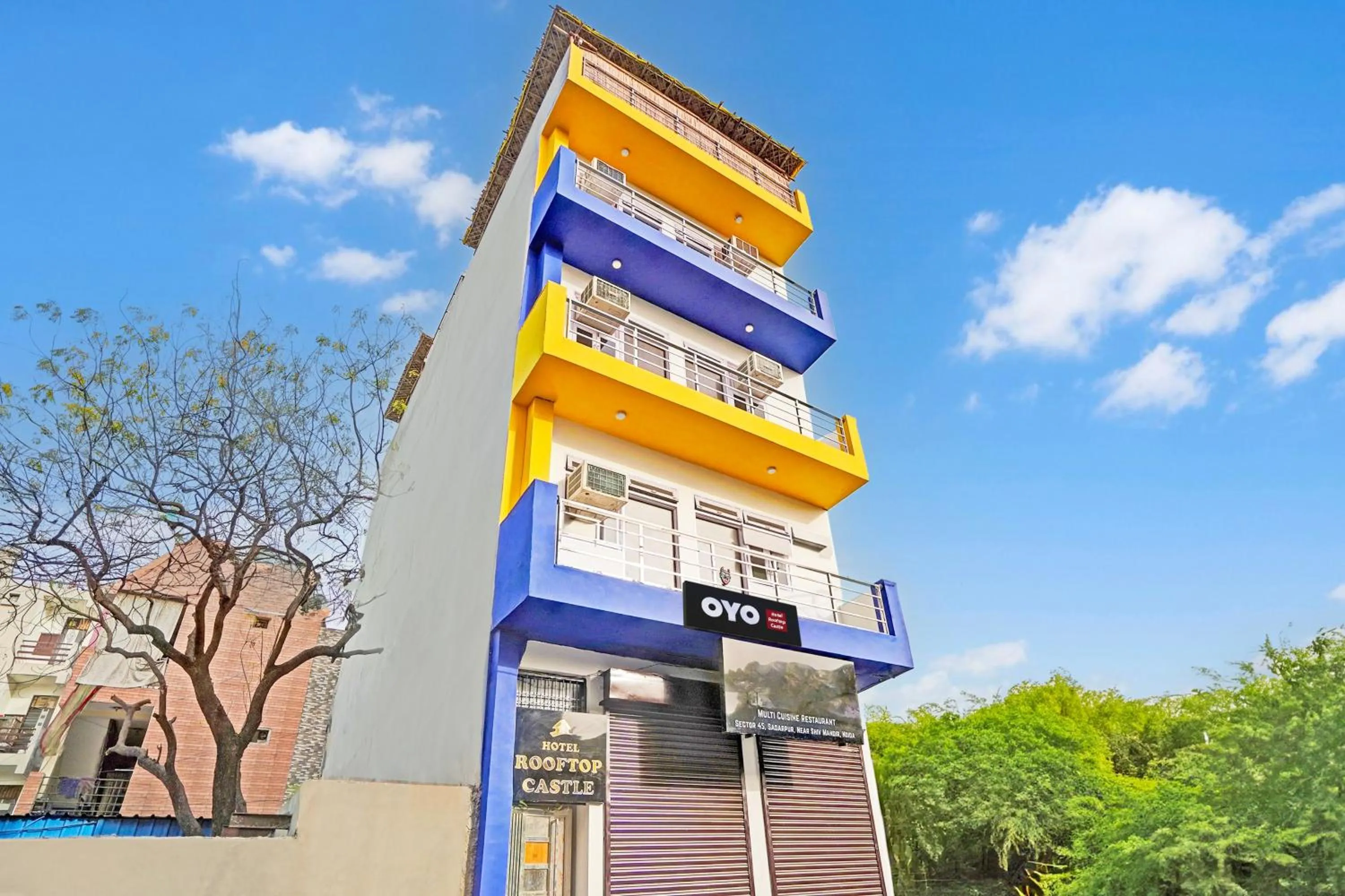 Facade/entrance in Hotel O Rooftop Castle