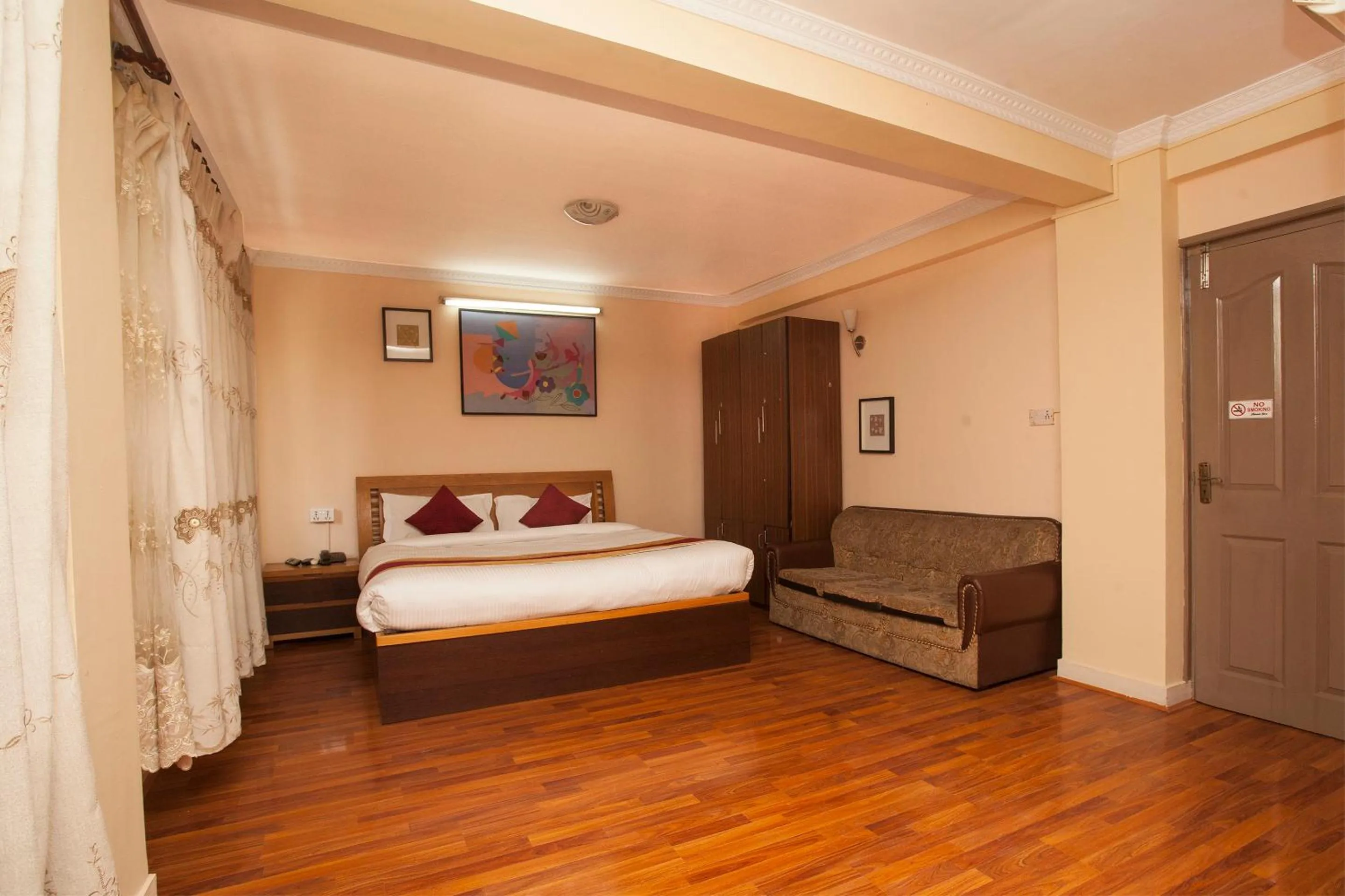 Bedroom, Bed in Hotel Mountain Gateway