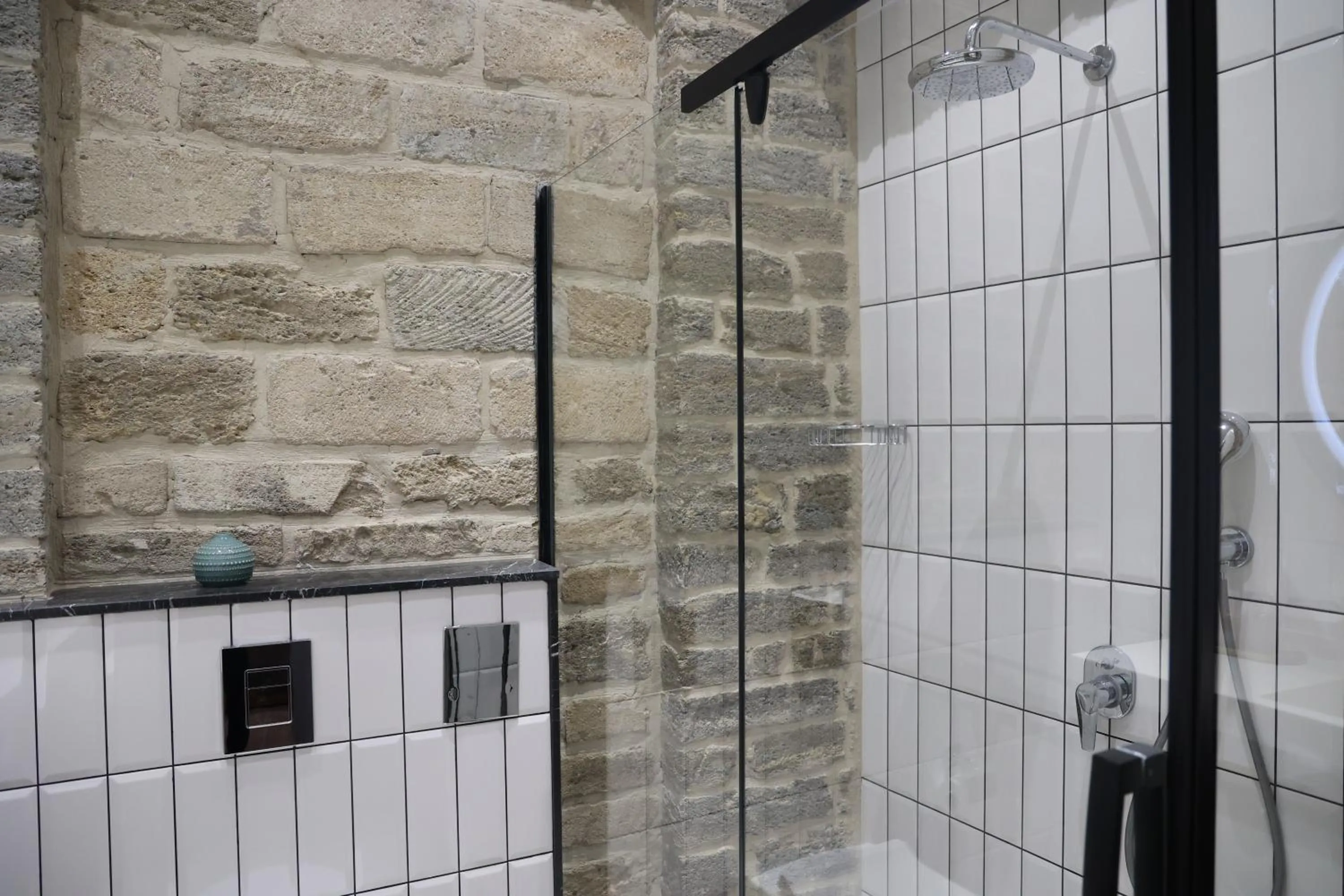 Shower in Kilim Boutique Hotel