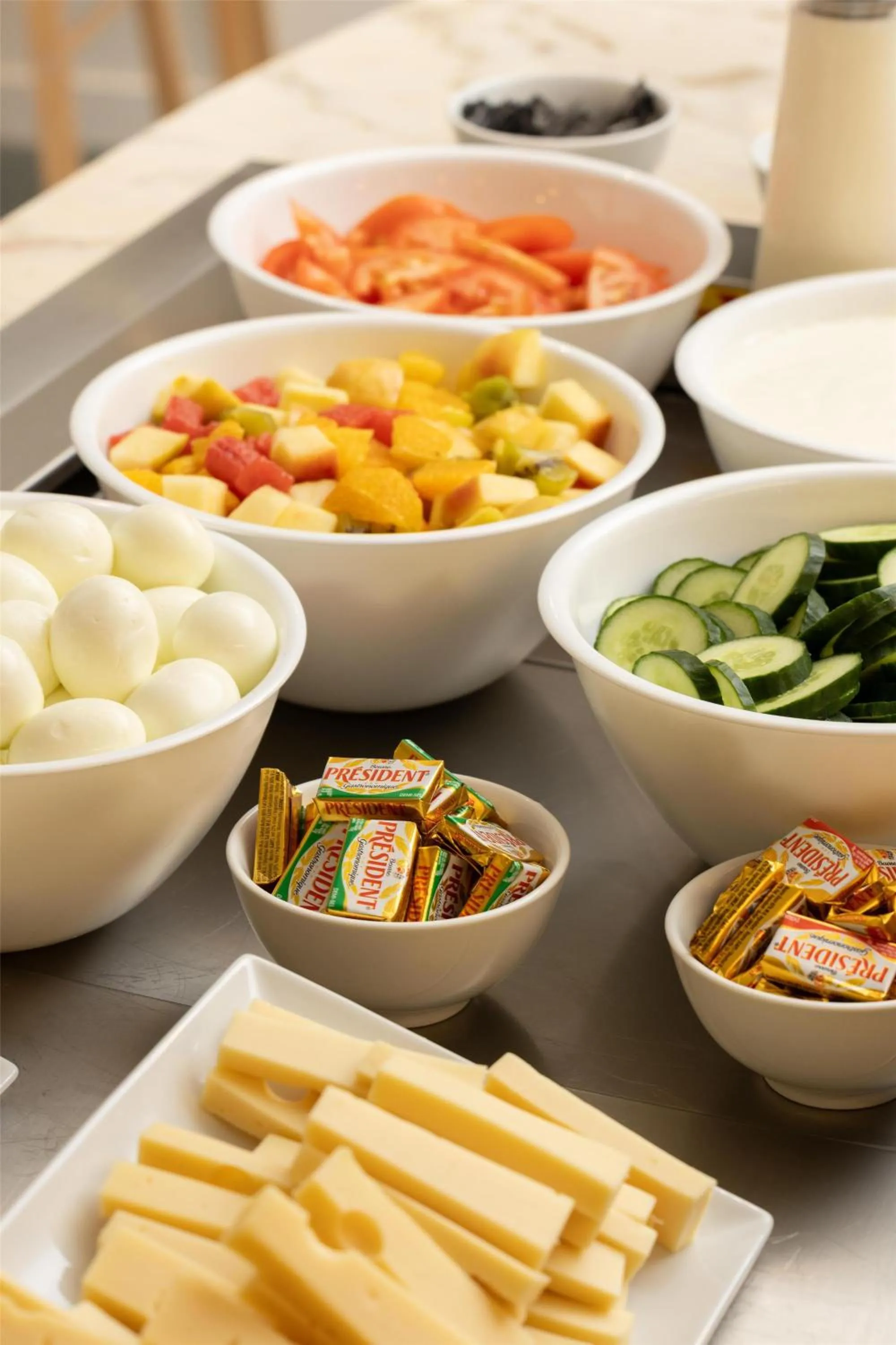 Restaurant/places to eat in Hampton By Hilton Paris Charles De Gaulle Airport