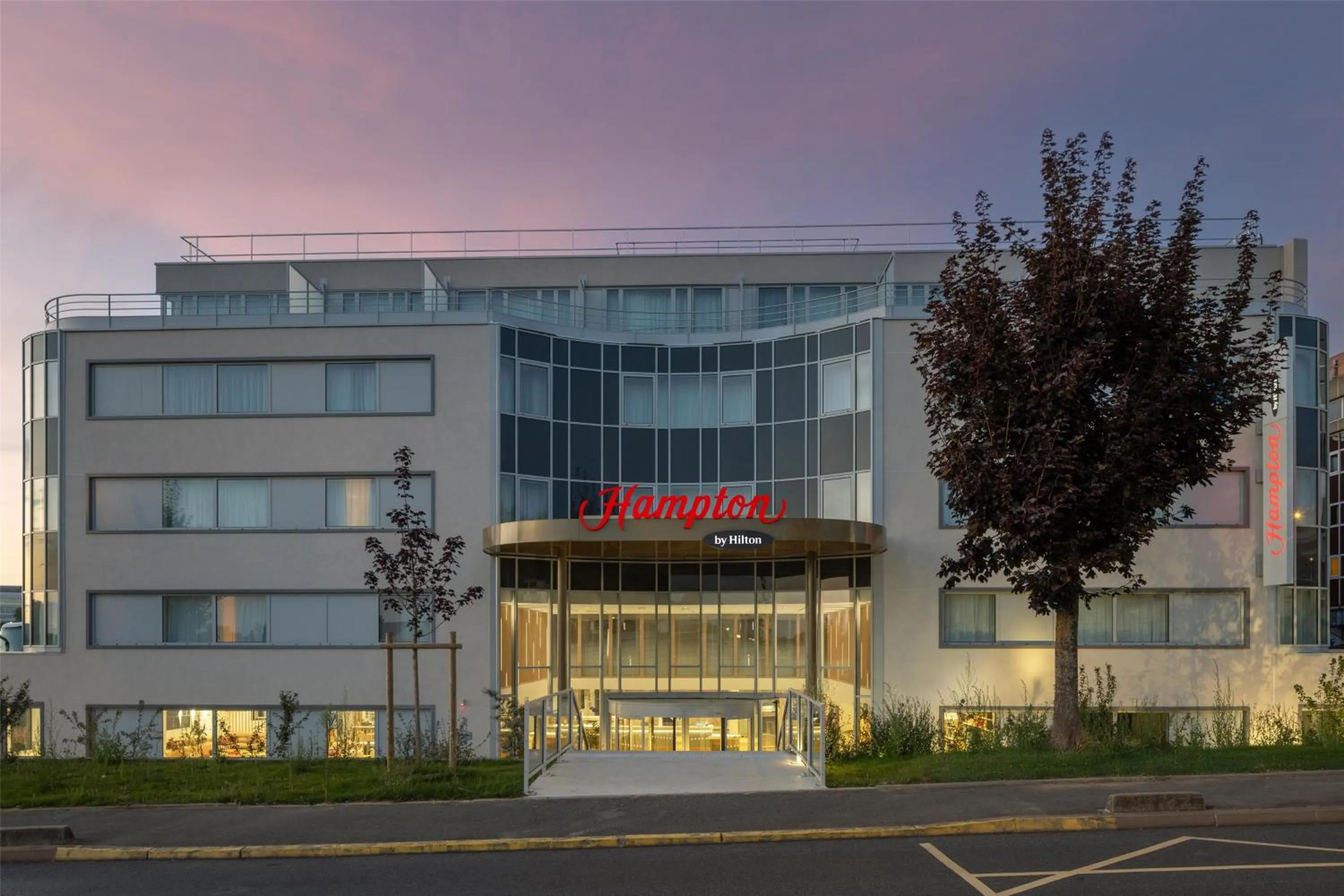 Property building in Hampton By Hilton Paris Charles De Gaulle Airport