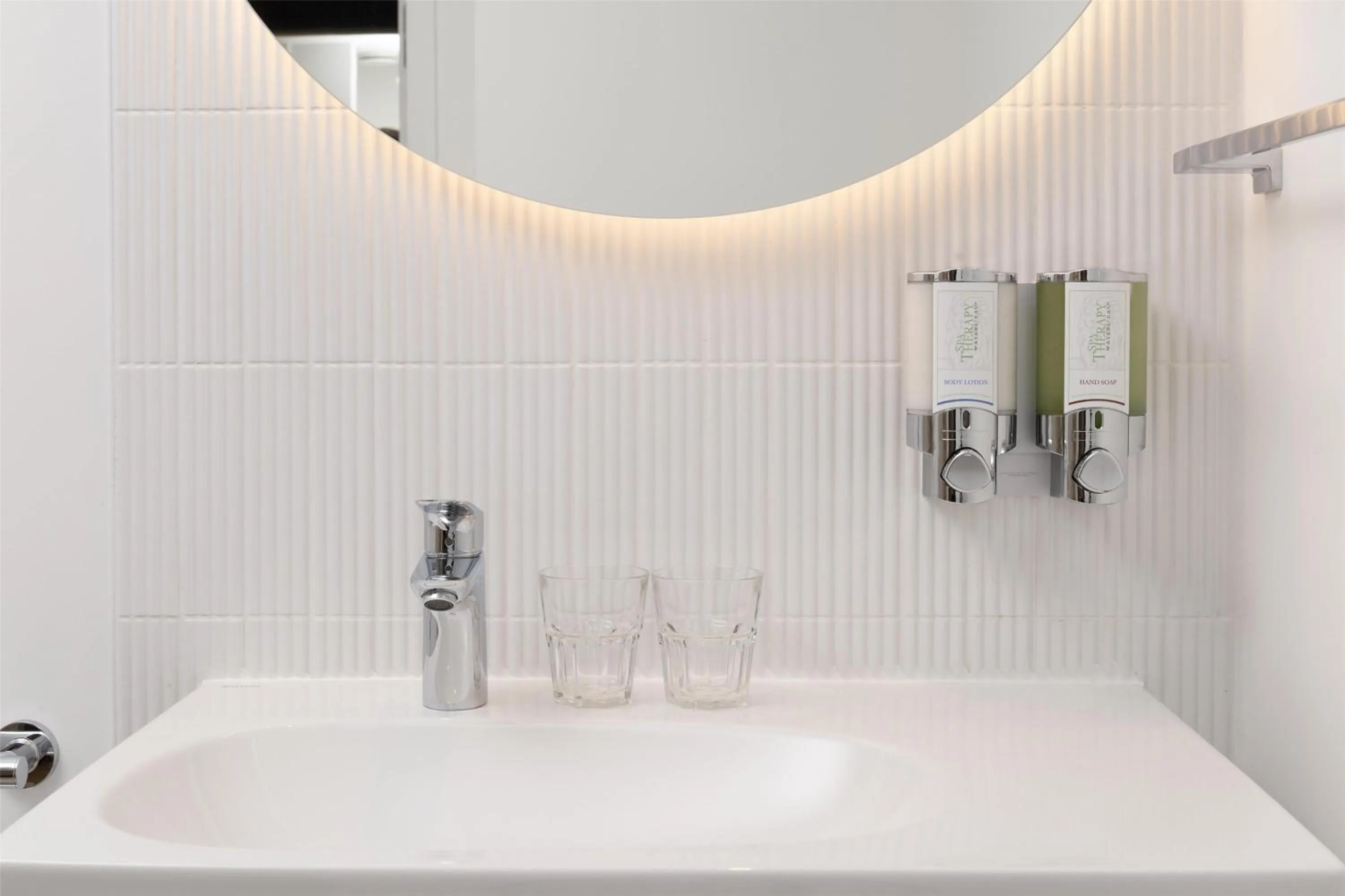 Bathroom in Hampton By Hilton Paris Charles De Gaulle Airport