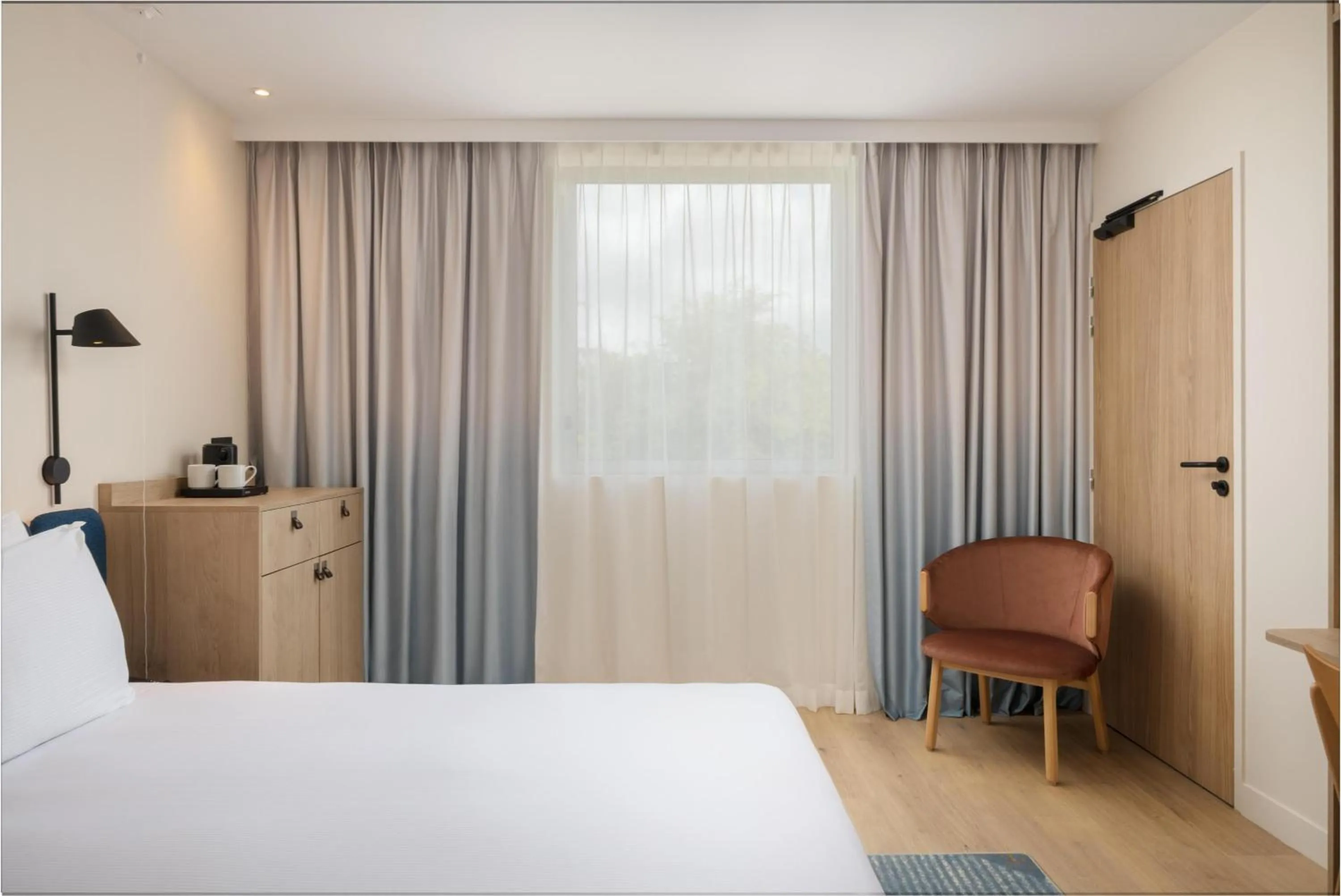 Bed in Hampton By Hilton Paris Charles De Gaulle Airport