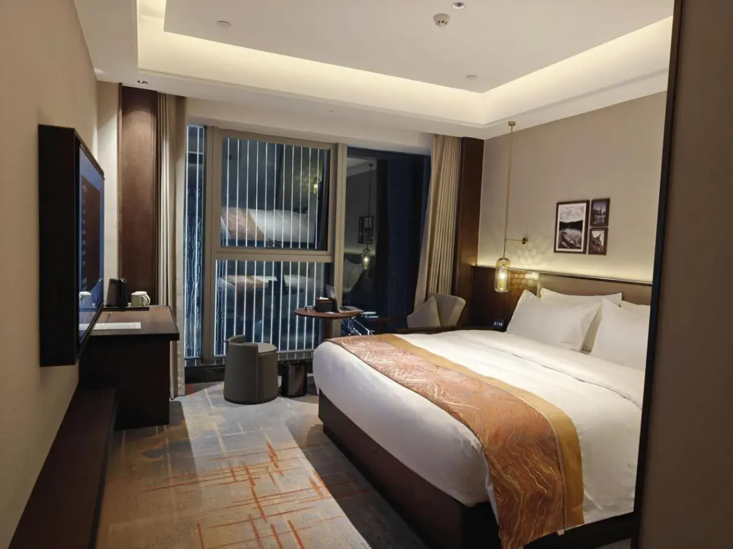 Deluxe King Room with River View - Non-Smoking in Hawthorn by Wyndham Changsha Furong Deluxe King Room with River View - Non-Smoking in Hawthorn by Wyndham Changsha Furong
