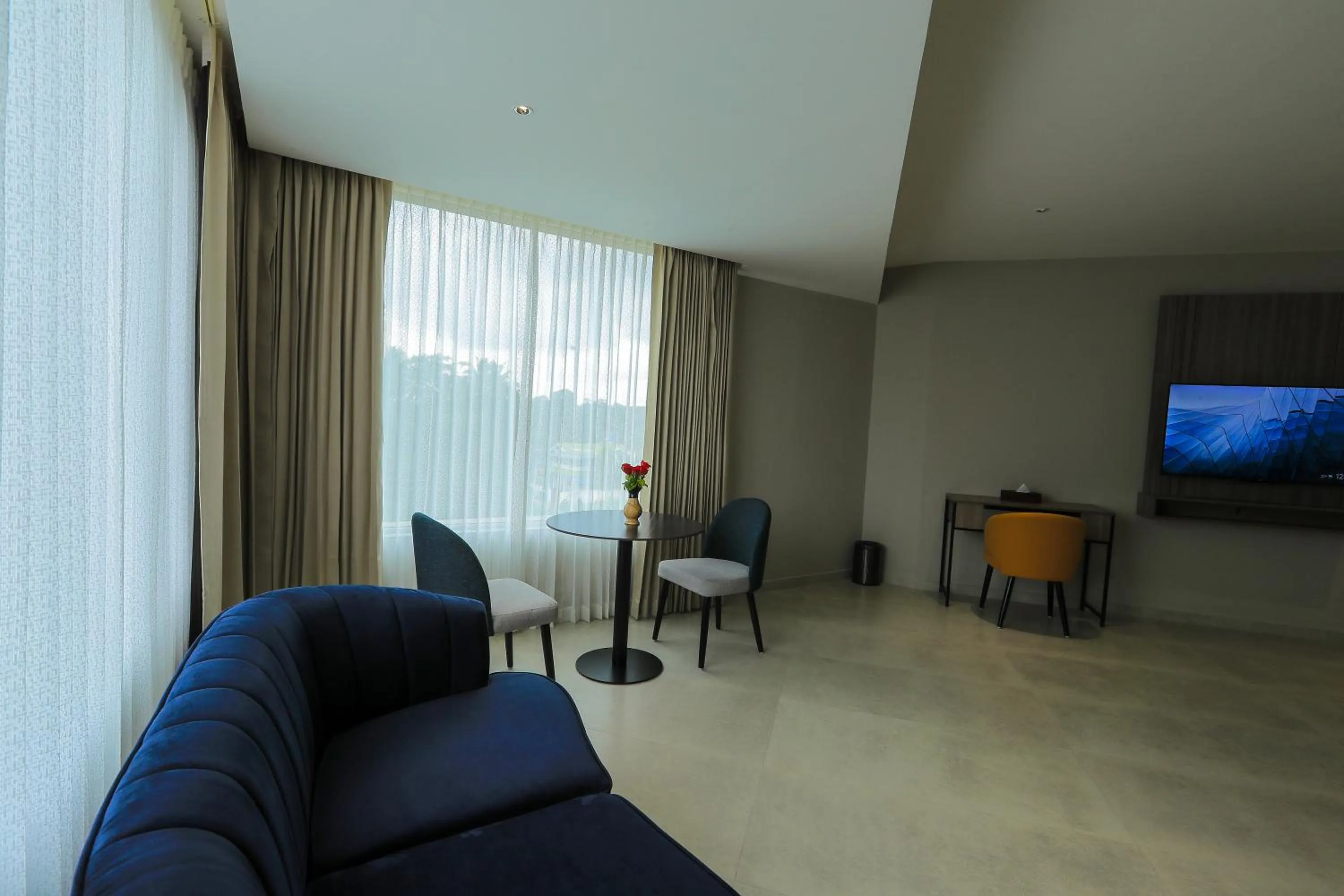 TV and multimedia in Mount Land