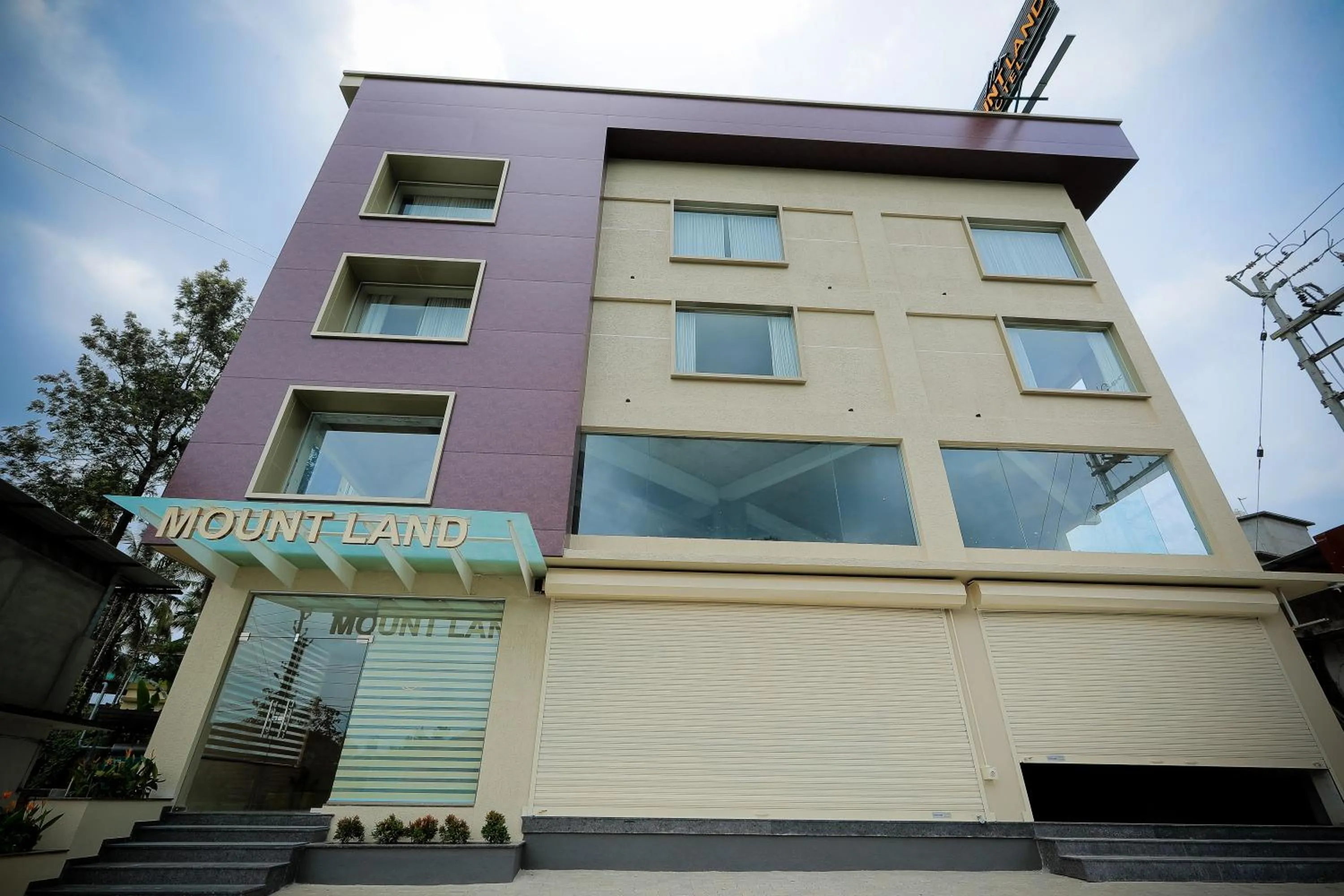 Property building in Mount Land