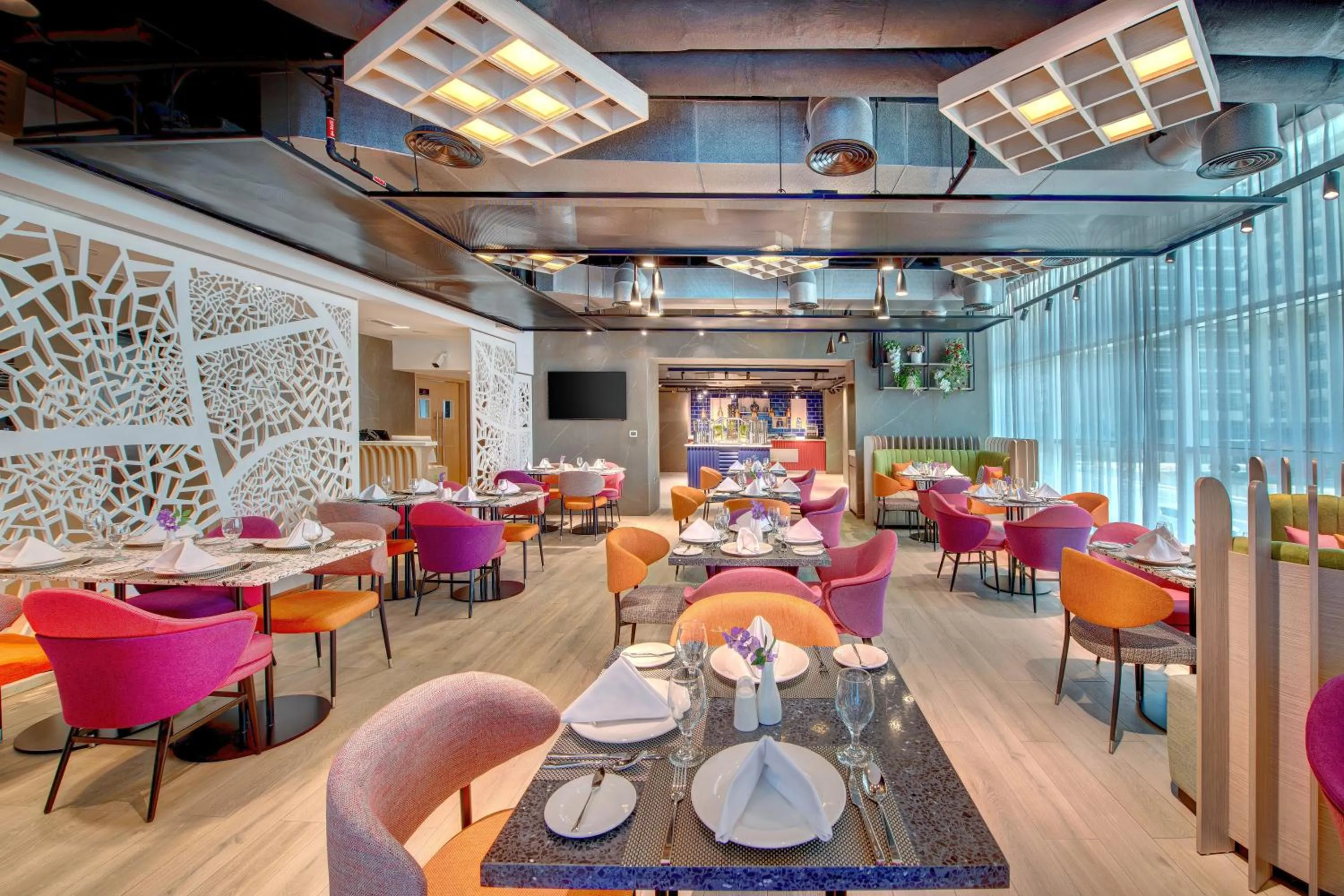 Restaurant/places to eat in La Quinta by Wyndham Abu Dhabi Al Wahda