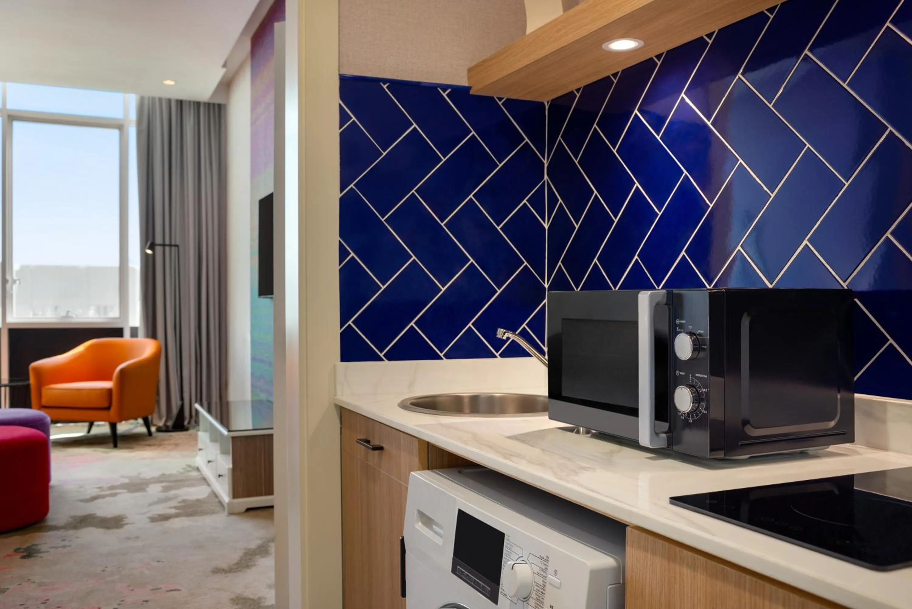 Kitchen or kitchenette in La Quinta by Wyndham Abu Dhabi Al Wahda