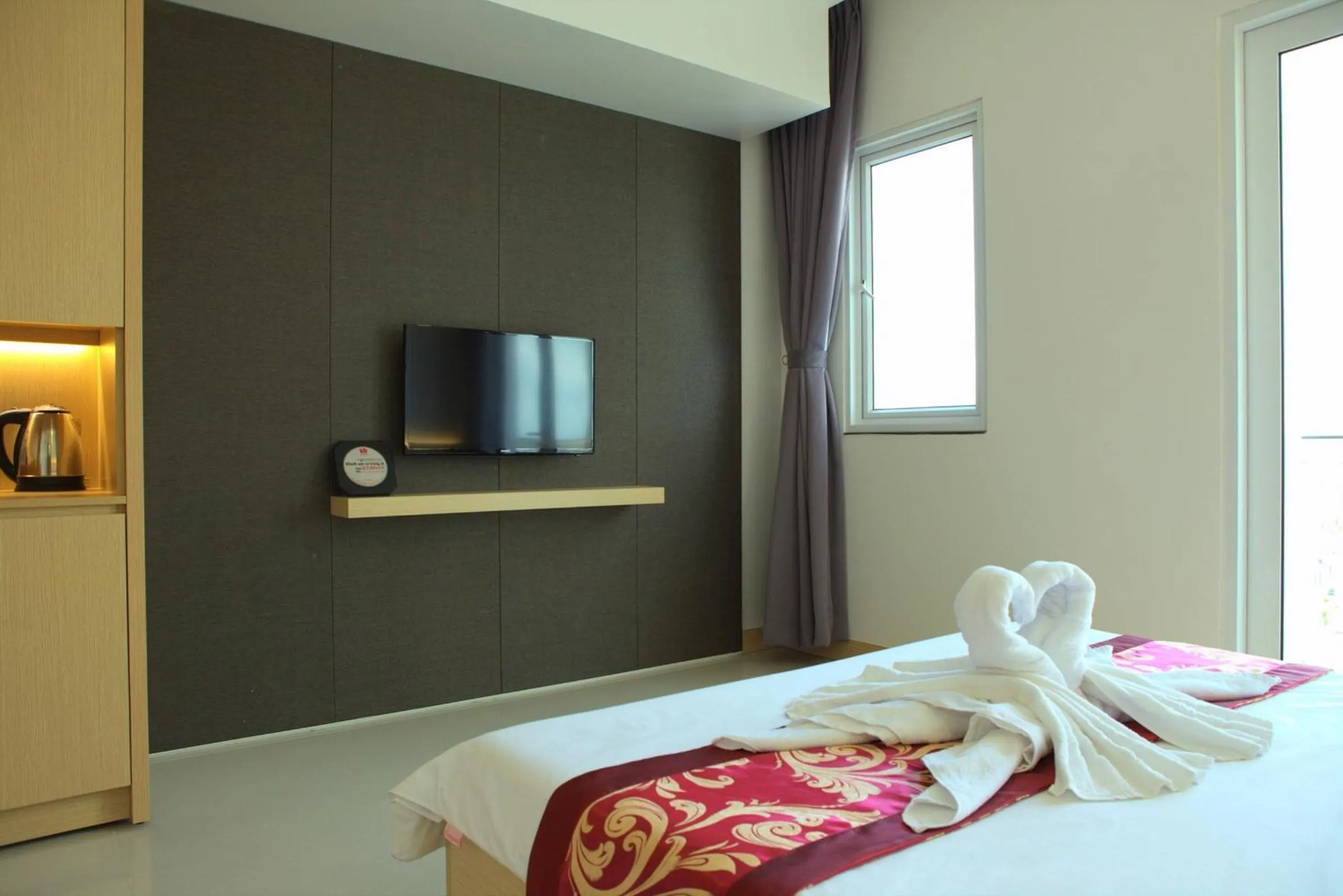 Bed in Hung Cuong Hotel