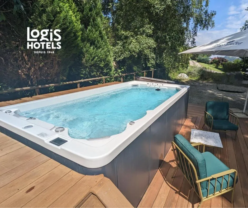 Spa and wellness centre/facilities in Hôtel Spa & Restaurant Ô Pervenches