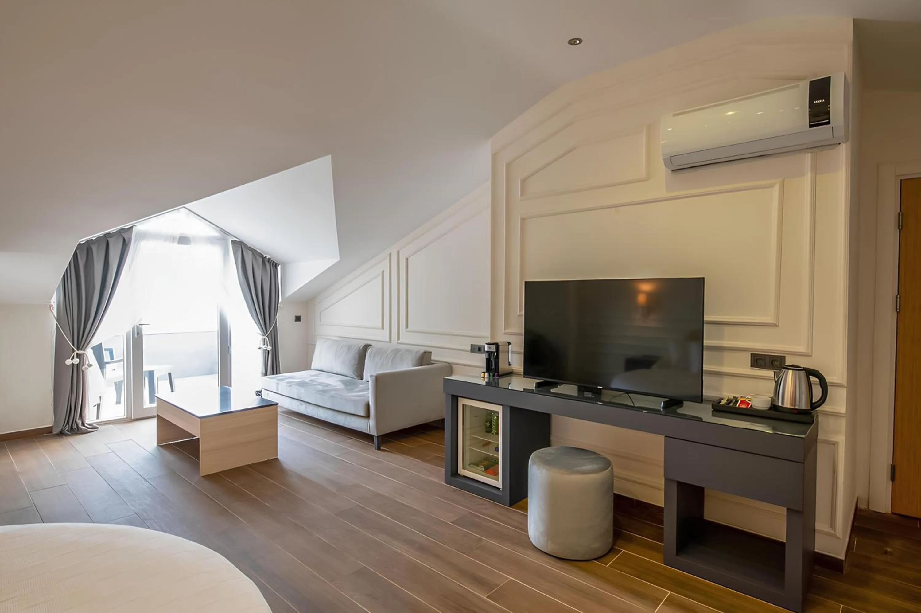 Coffee/tea facilities in Ramada by Wyndham Fethiye Oludeniz