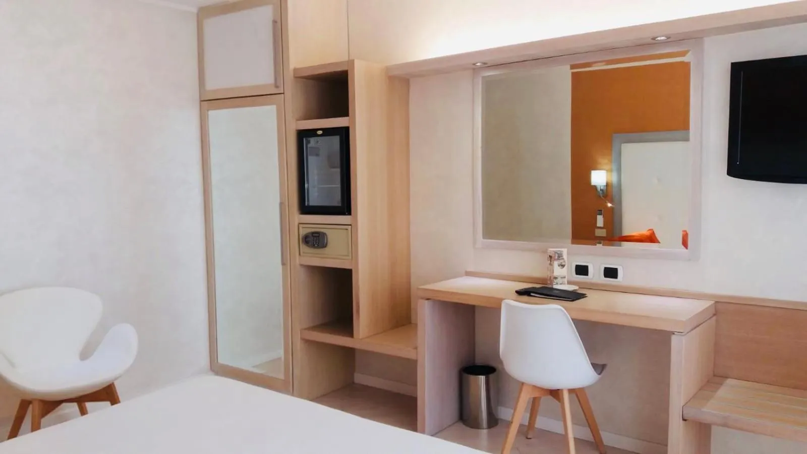 Photo of the whole room, Bed in Hotel Europa