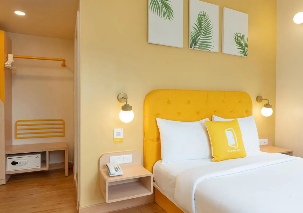 Bedroom, Bed in Bloom Hotel - Financial District