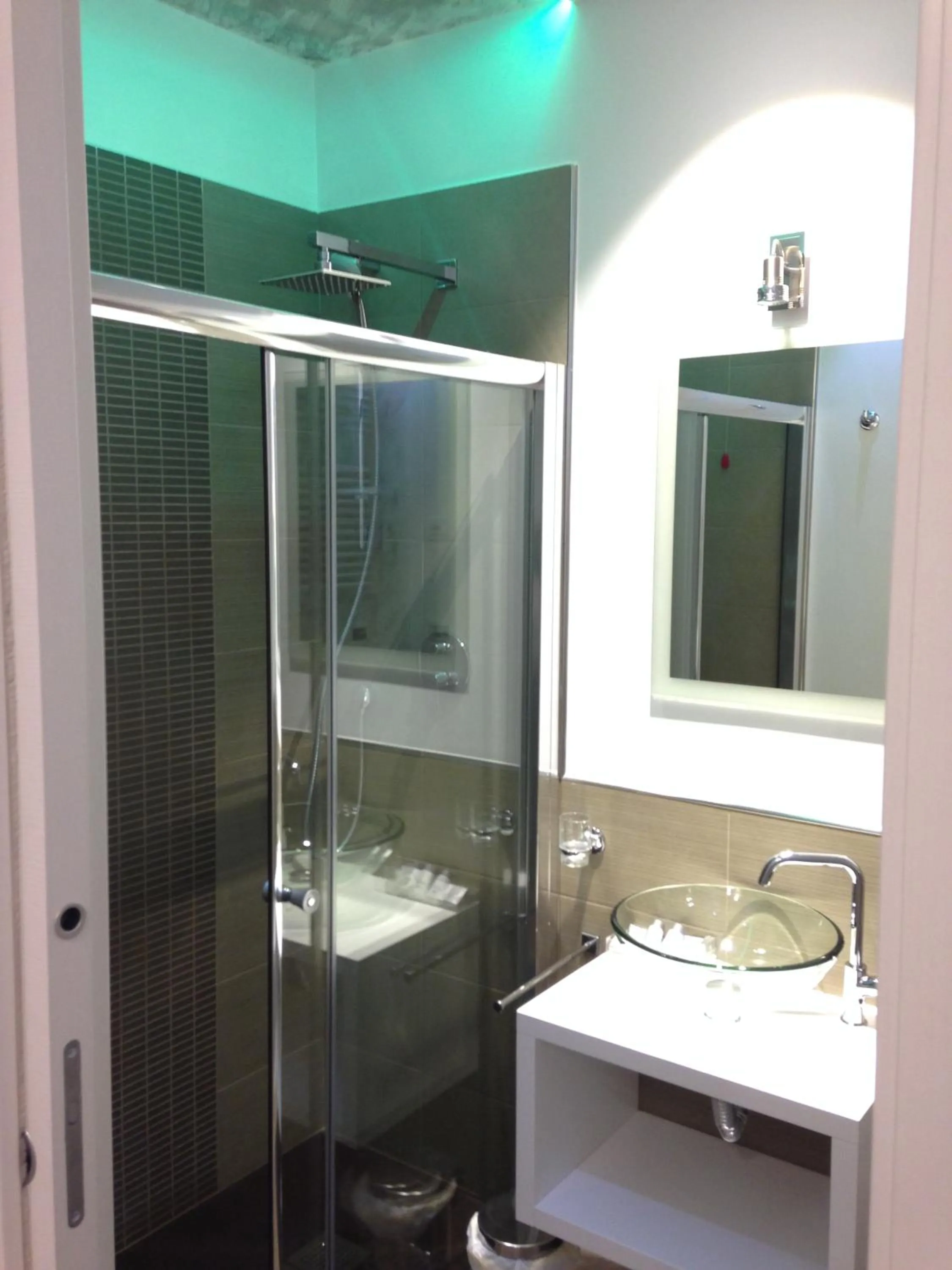 Bathroom in Valle Aurelia House