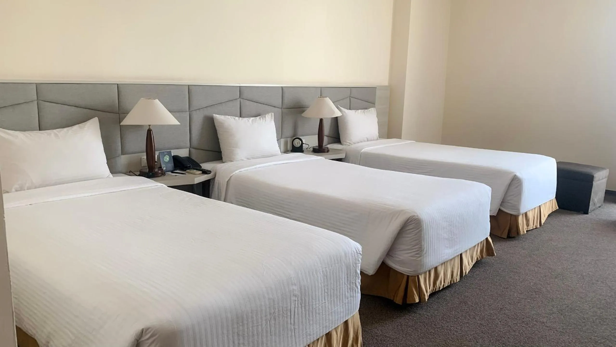 Bed in Muong Thanh Dien Chau Hotel