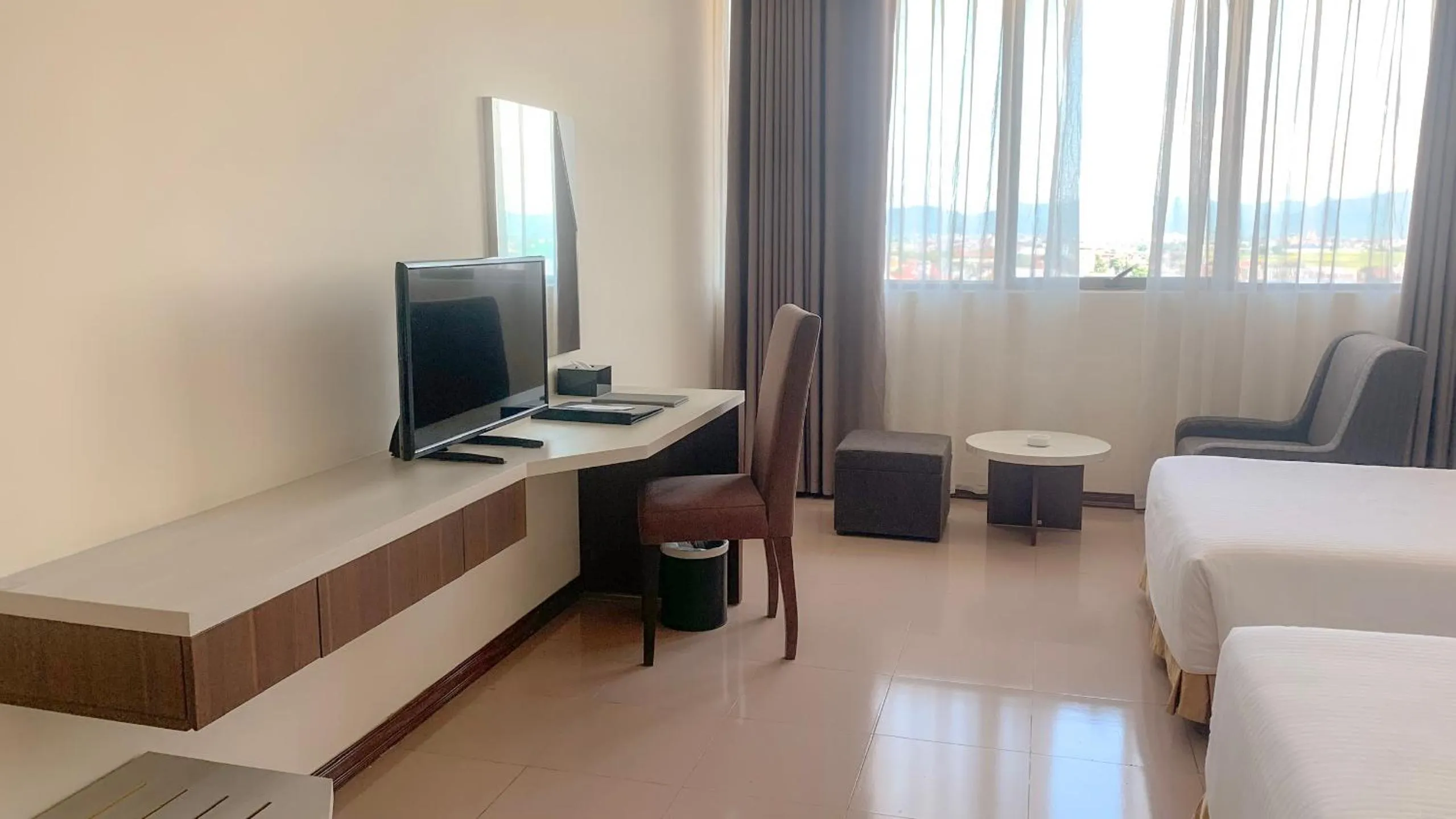 Photo of the whole room in Muong Thanh Dien Chau Hotel