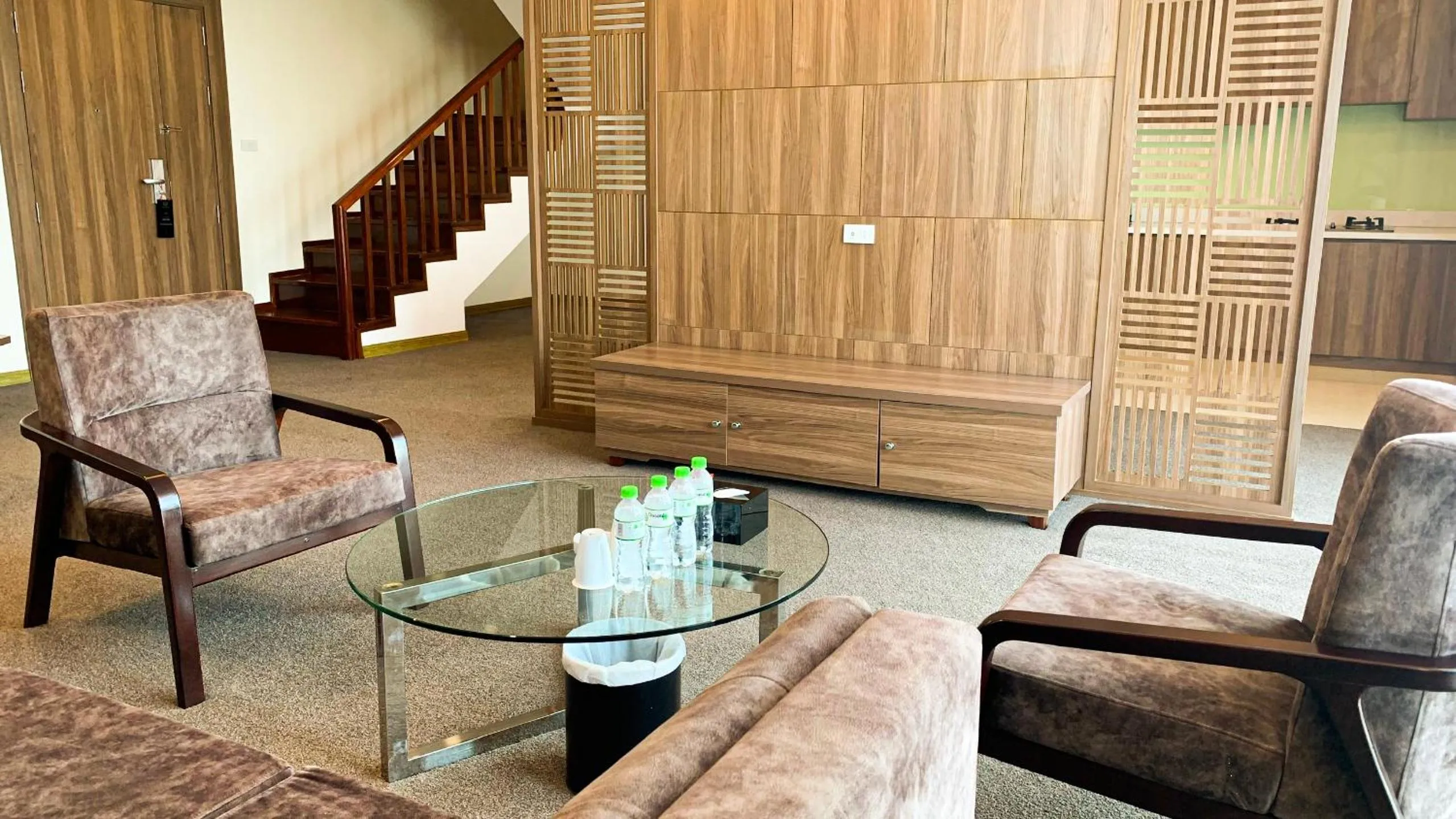 Living room in Muong Thanh Dien Chau Hotel