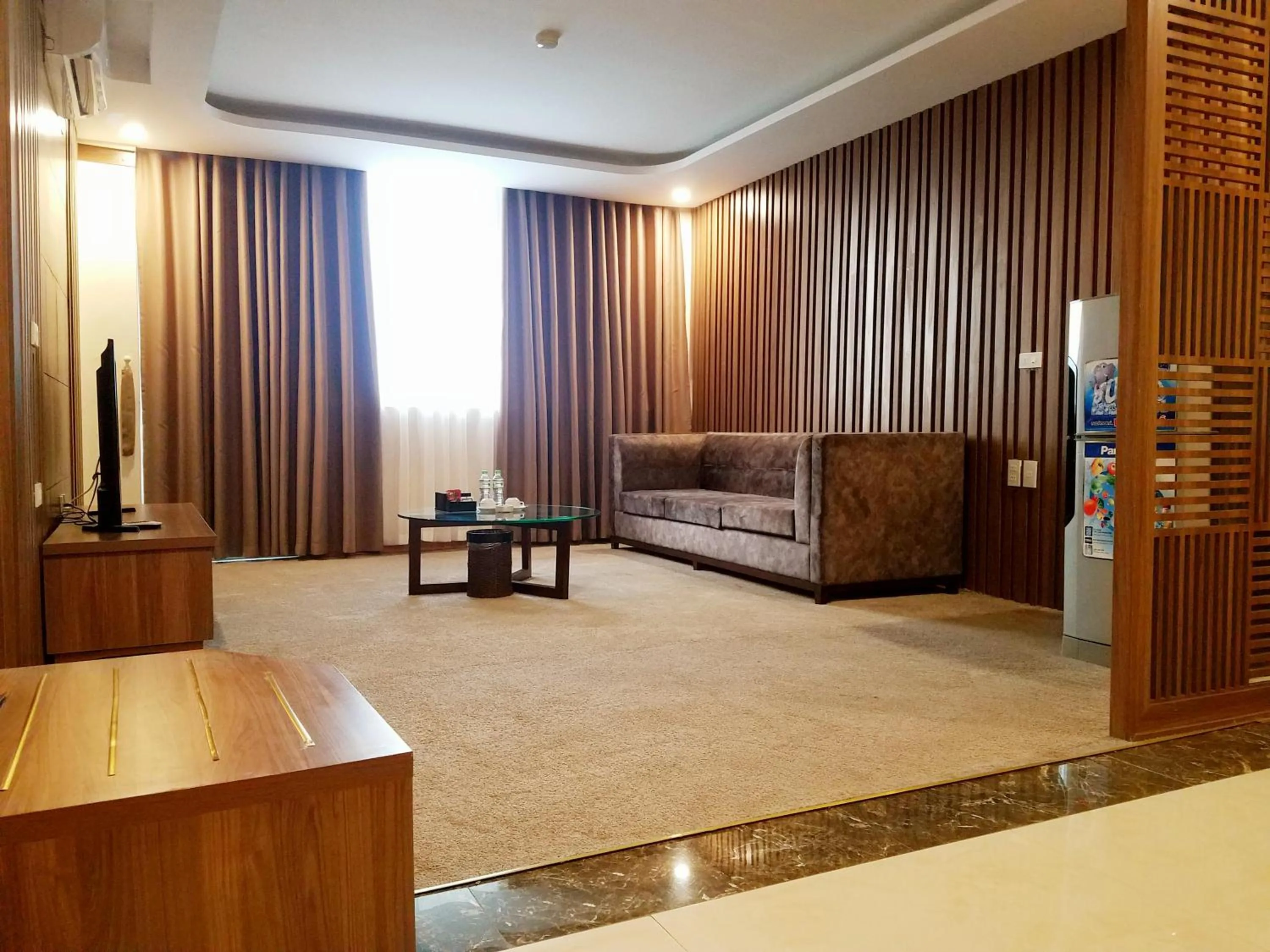 Living room in Muong Thanh Dien Chau Hotel
